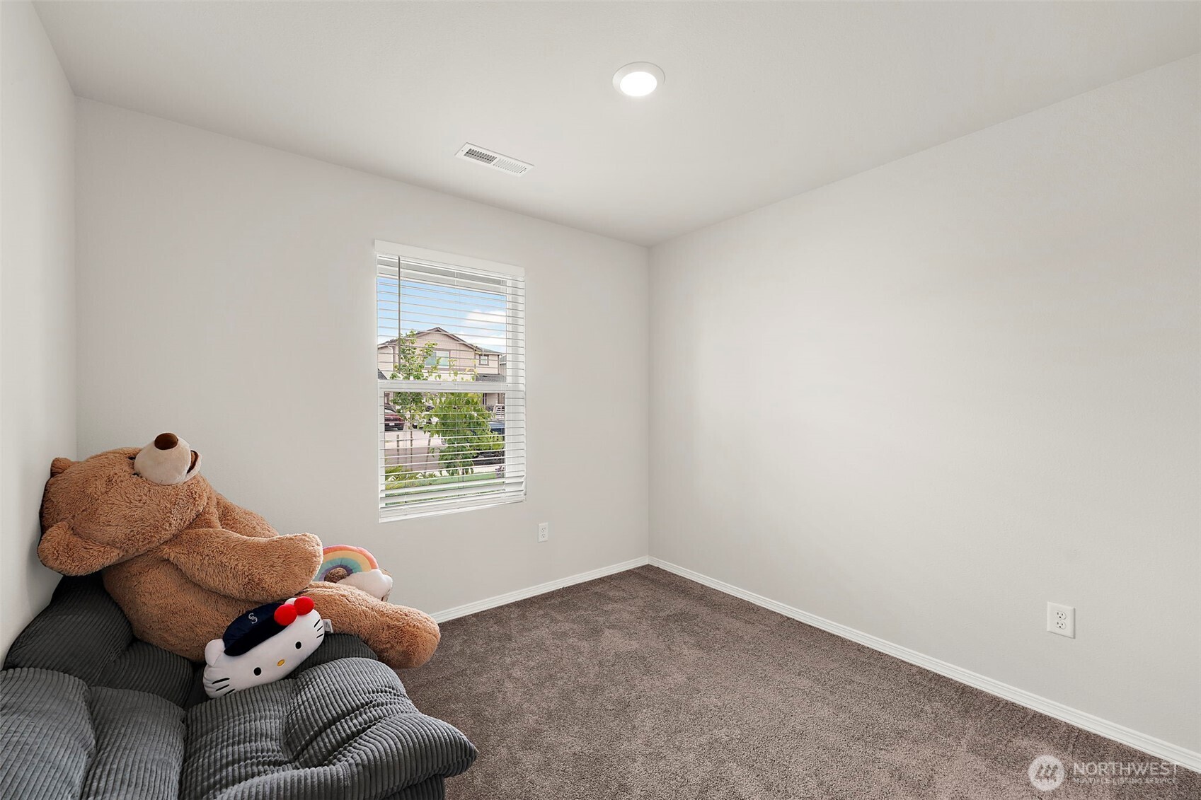 13603 194th Street Property Photo 3
