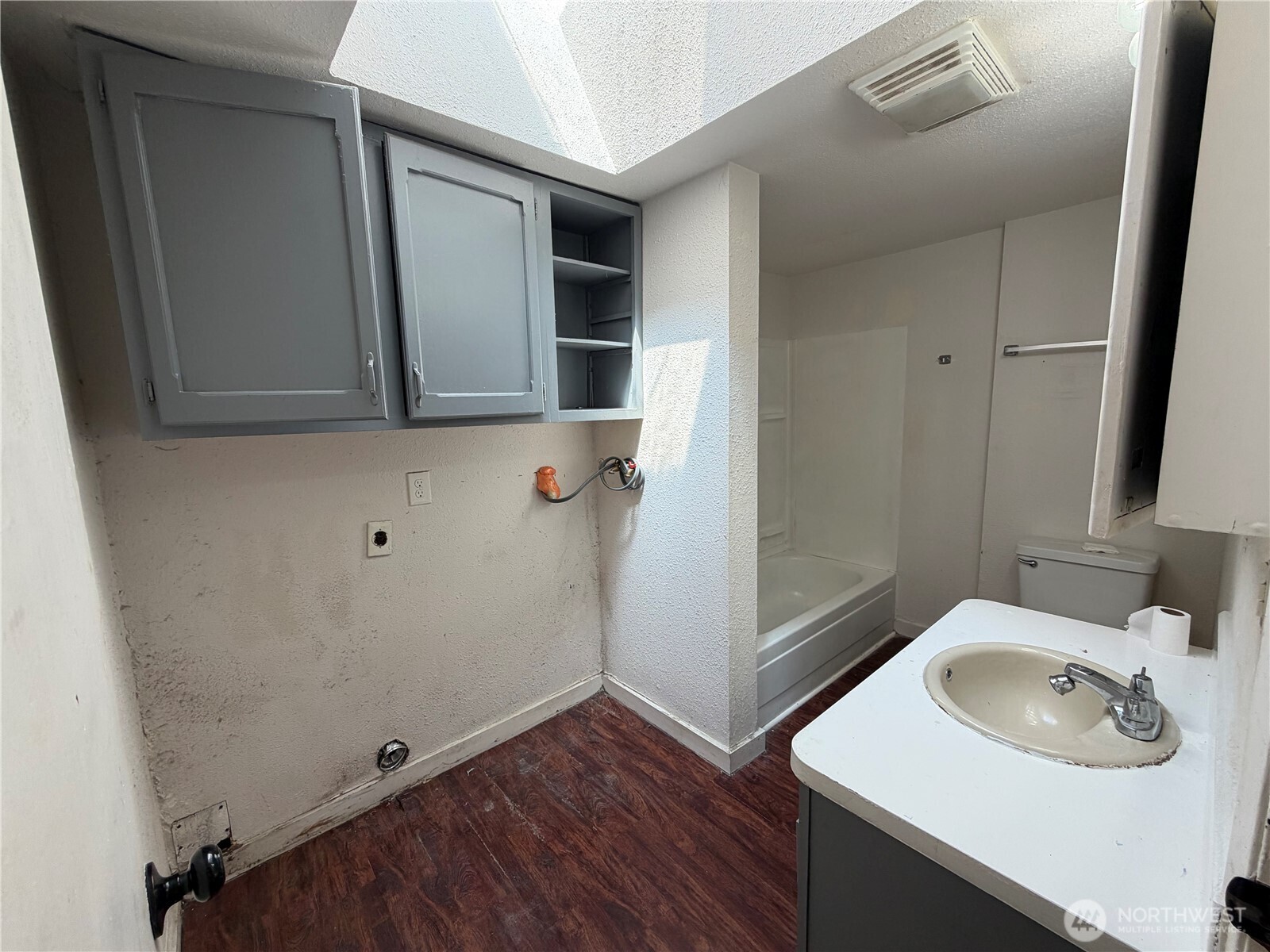 803 Monroe Street Property Photo 5