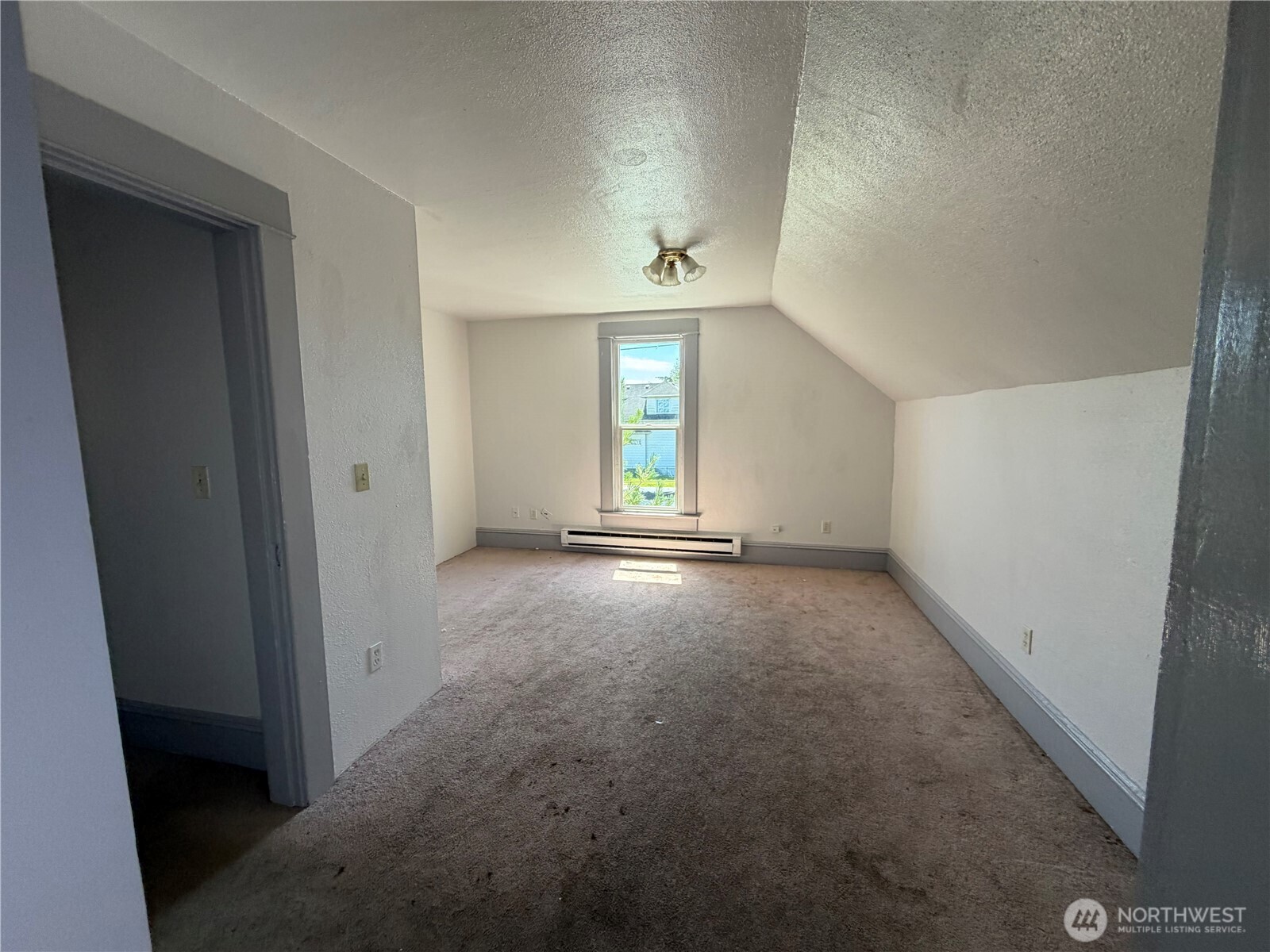 803 Monroe Street Property Photo 8