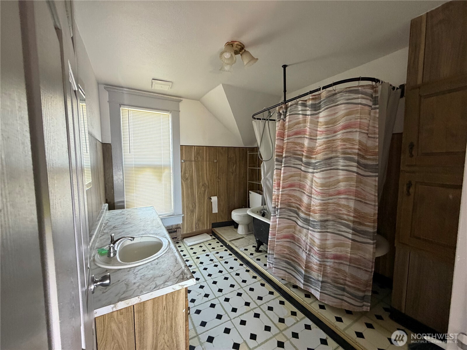 803 Monroe Street Property Photo 10
