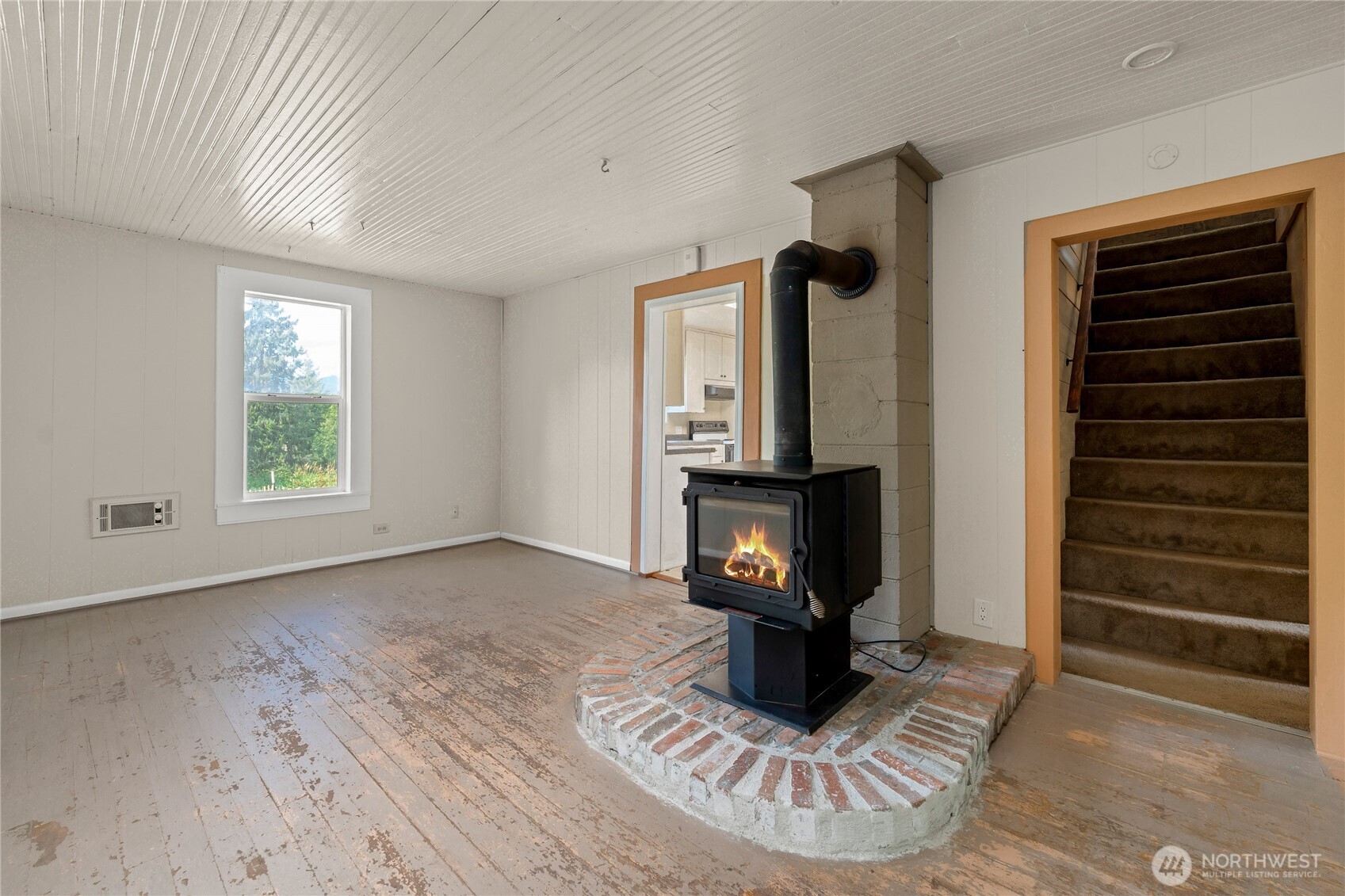 2570984 Property Photo 4