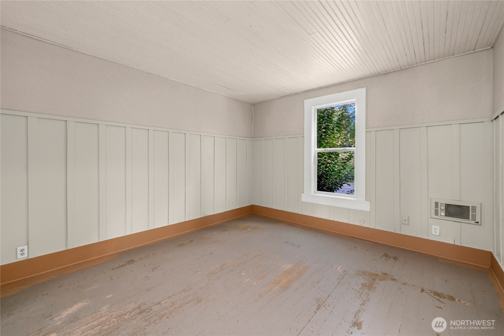 2570984 Property Photo 6