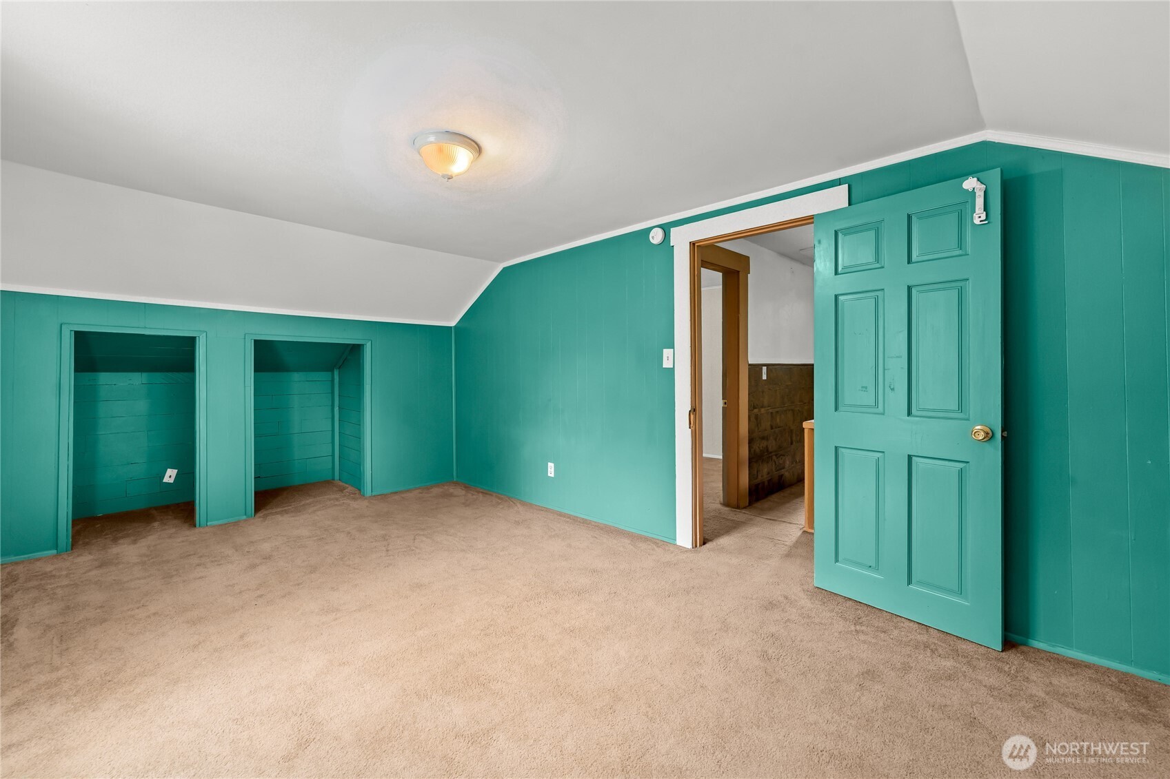 2570984 Property Photo 11