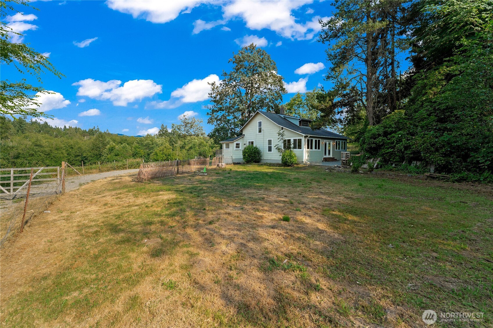 2570984 Property Photo 16