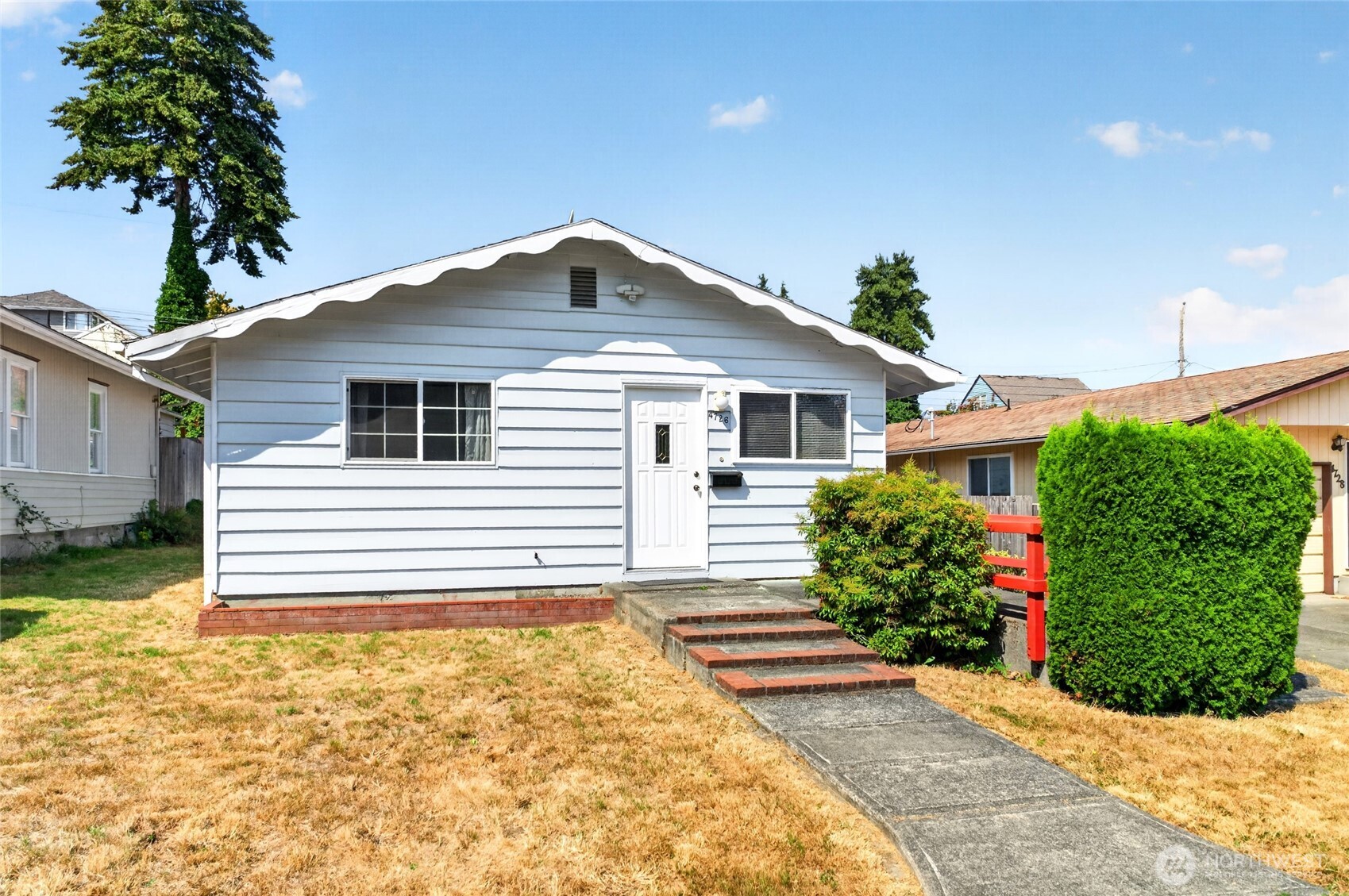 4726 N Ferdinand St Property Photo 7