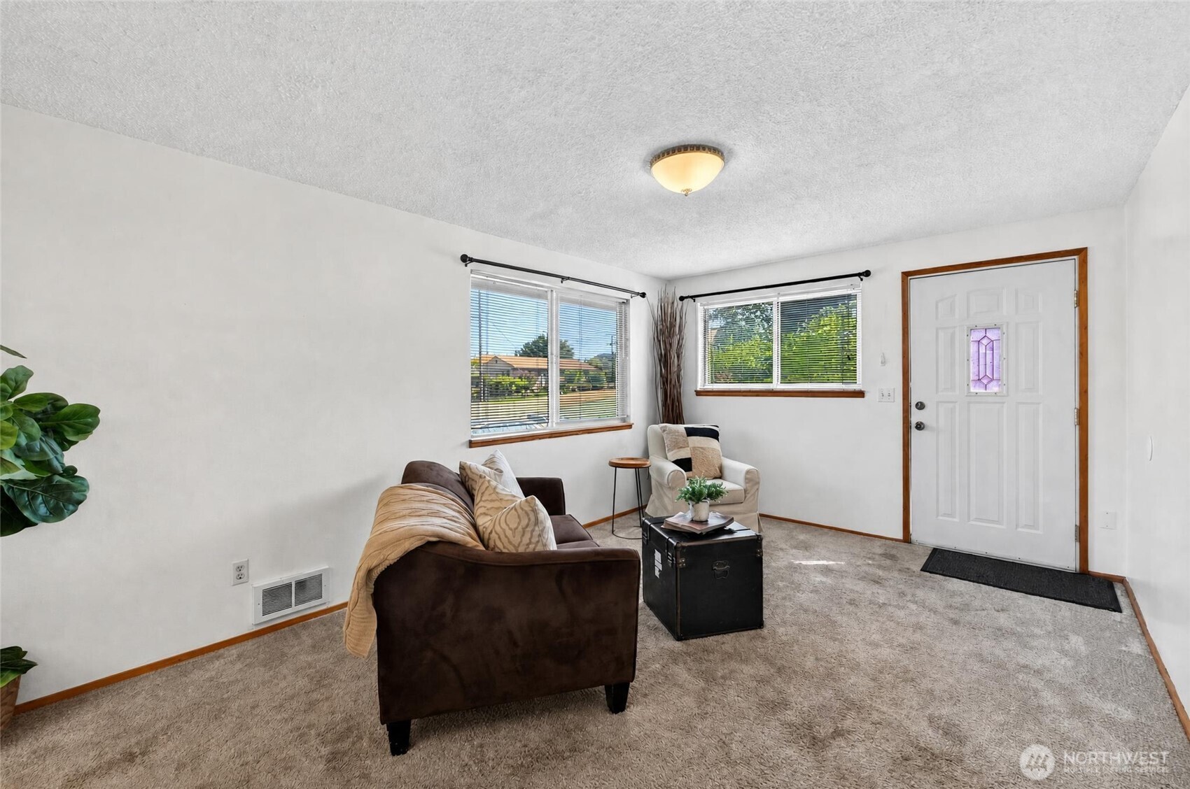 4726 N Ferdinand St Property Photo 10