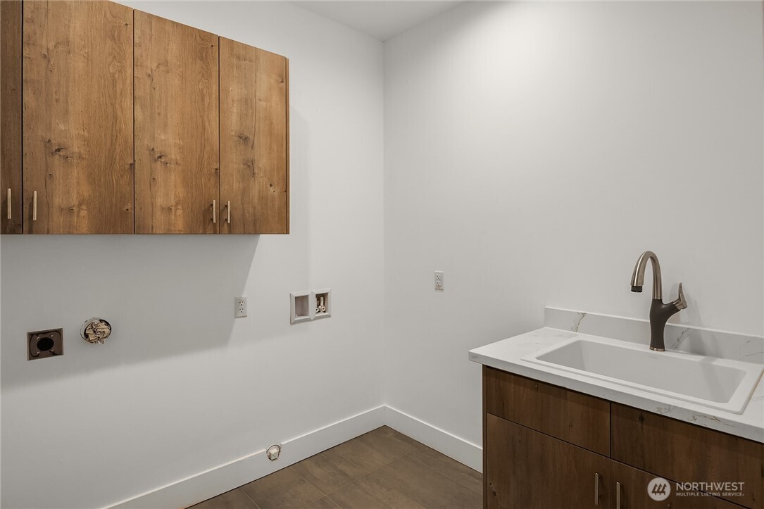 3202 Burnett Avenue Property Photo 29
