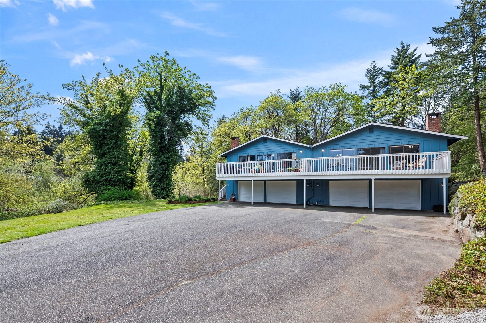 296 298 North Shore Boulevard Property Photo 39