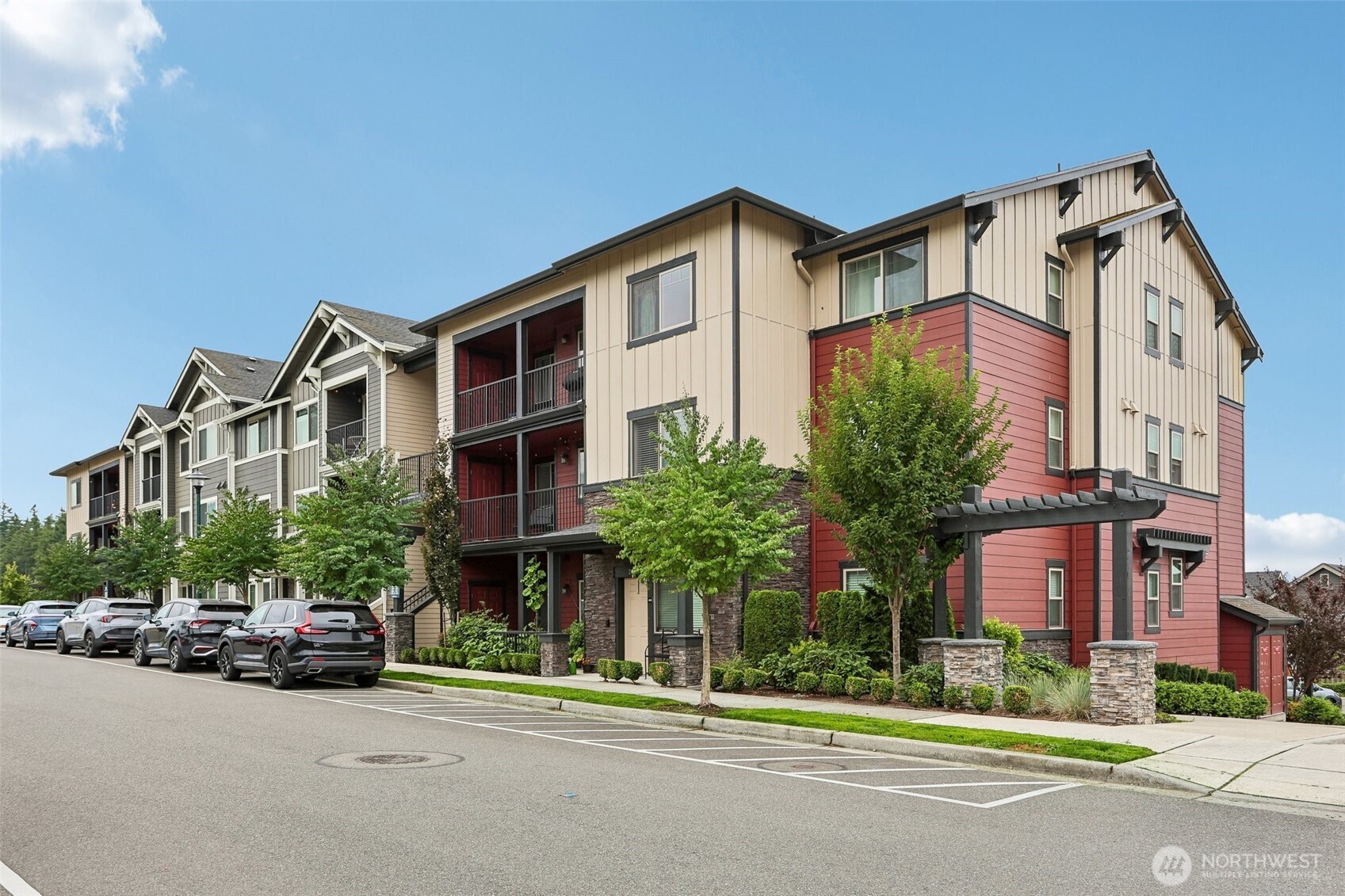 921 Westridge Way 304 Property Photo 1