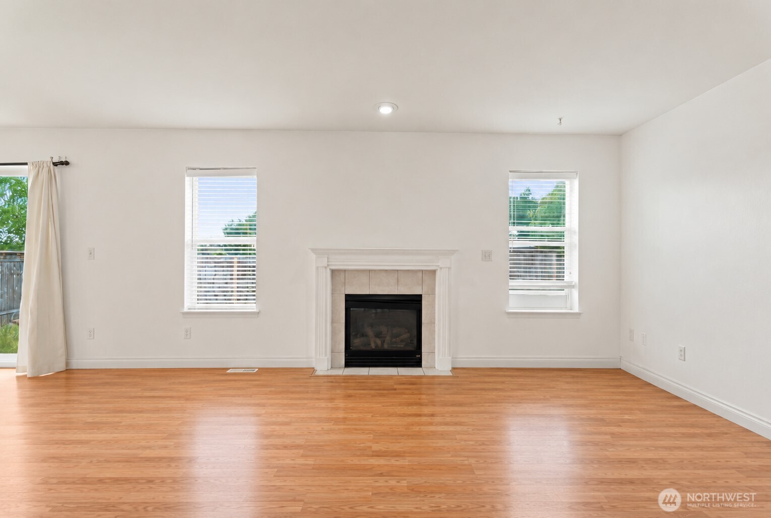 3815 184th Street Property Photo 4