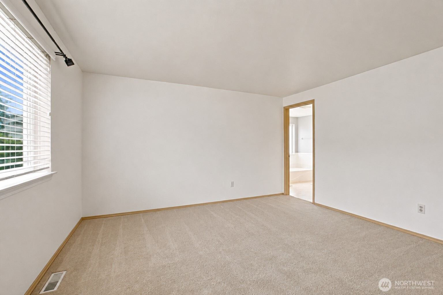 3815 184th Street Property Photo 12