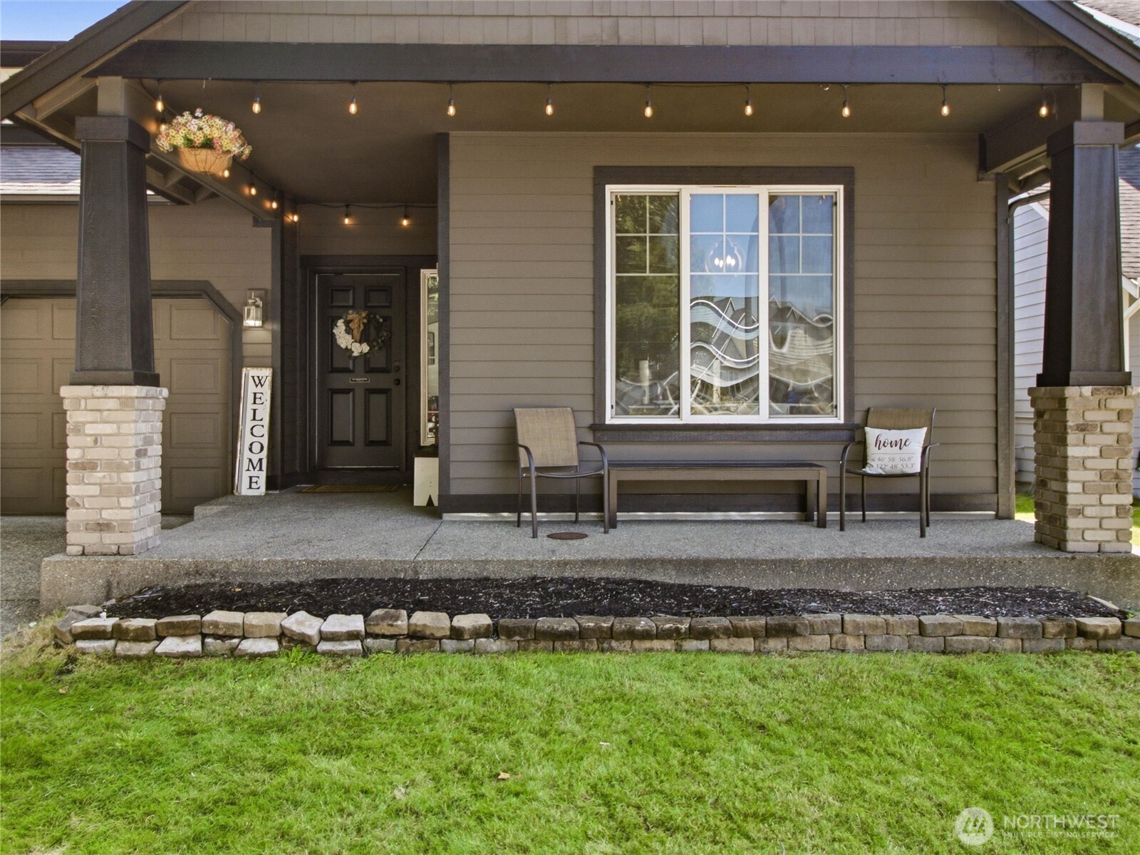 7253 Radius Loop Property Photo 2