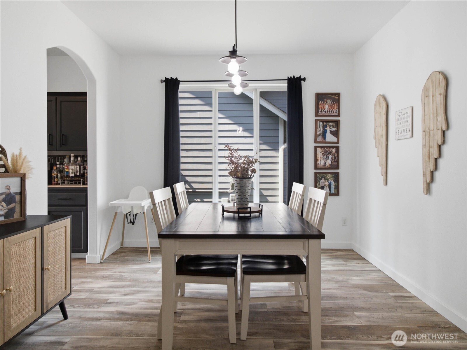 7253 Radius Loop Property Photo 6