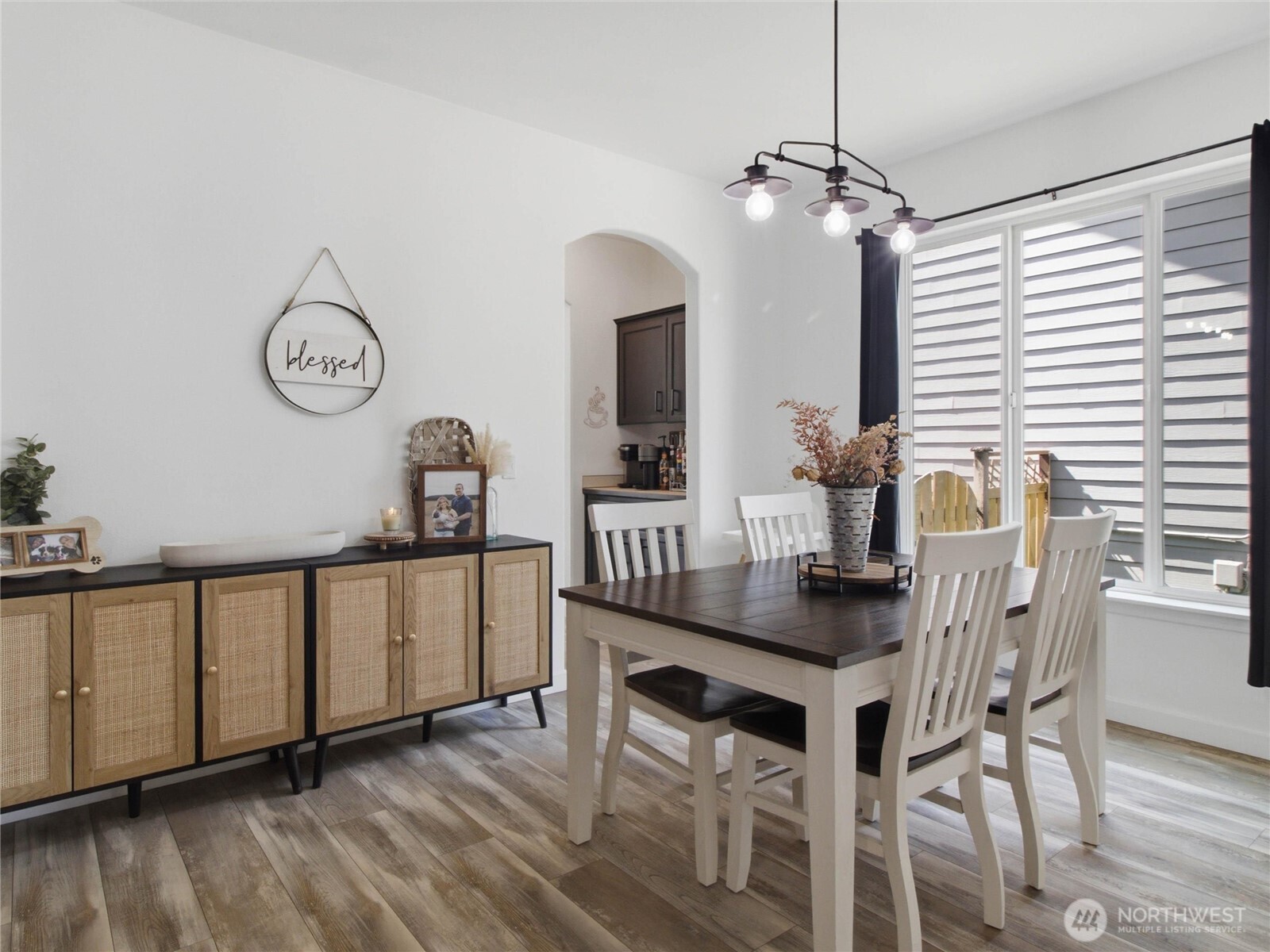 7253 Radius Loop Property Photo 7