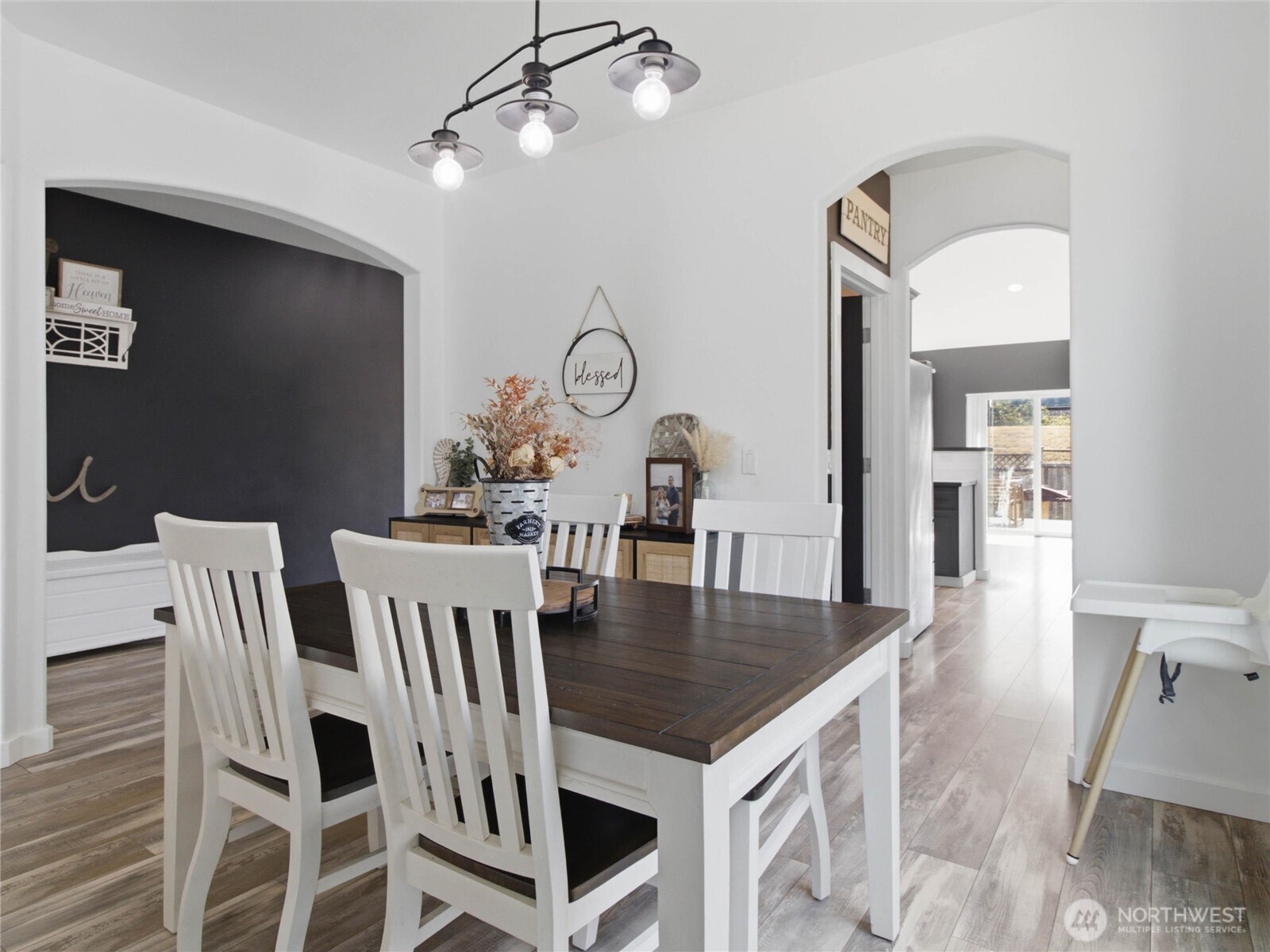 7253 Radius Loop Property Photo 8