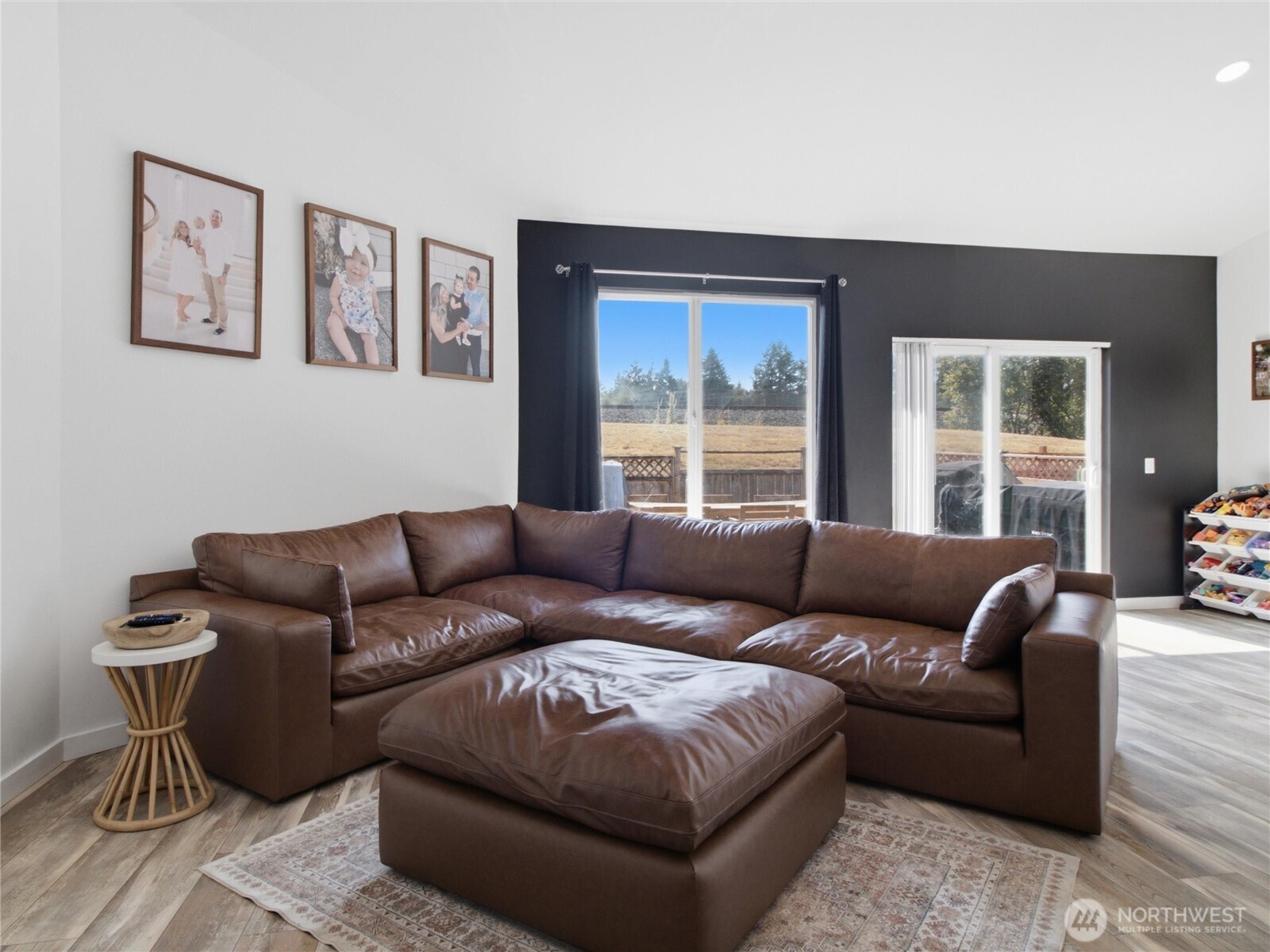 7253 Radius Loop Property Photo 10