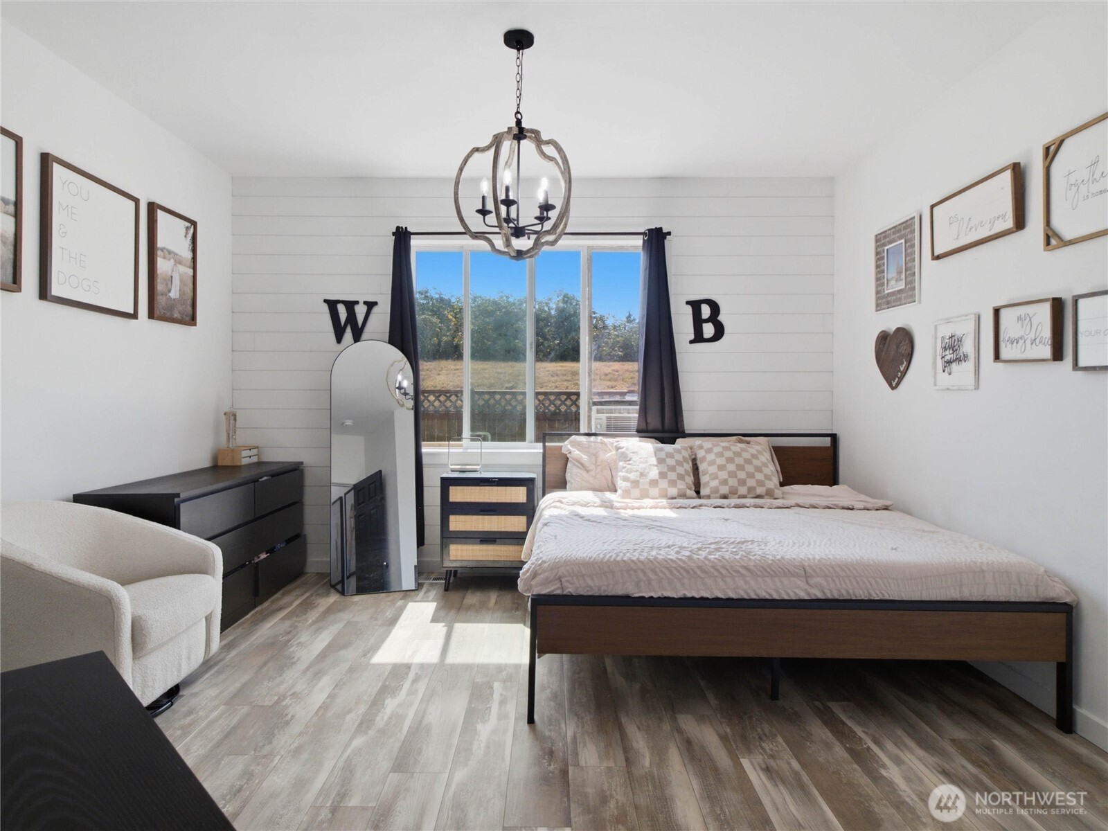 7253 Radius Loop Property Photo 21