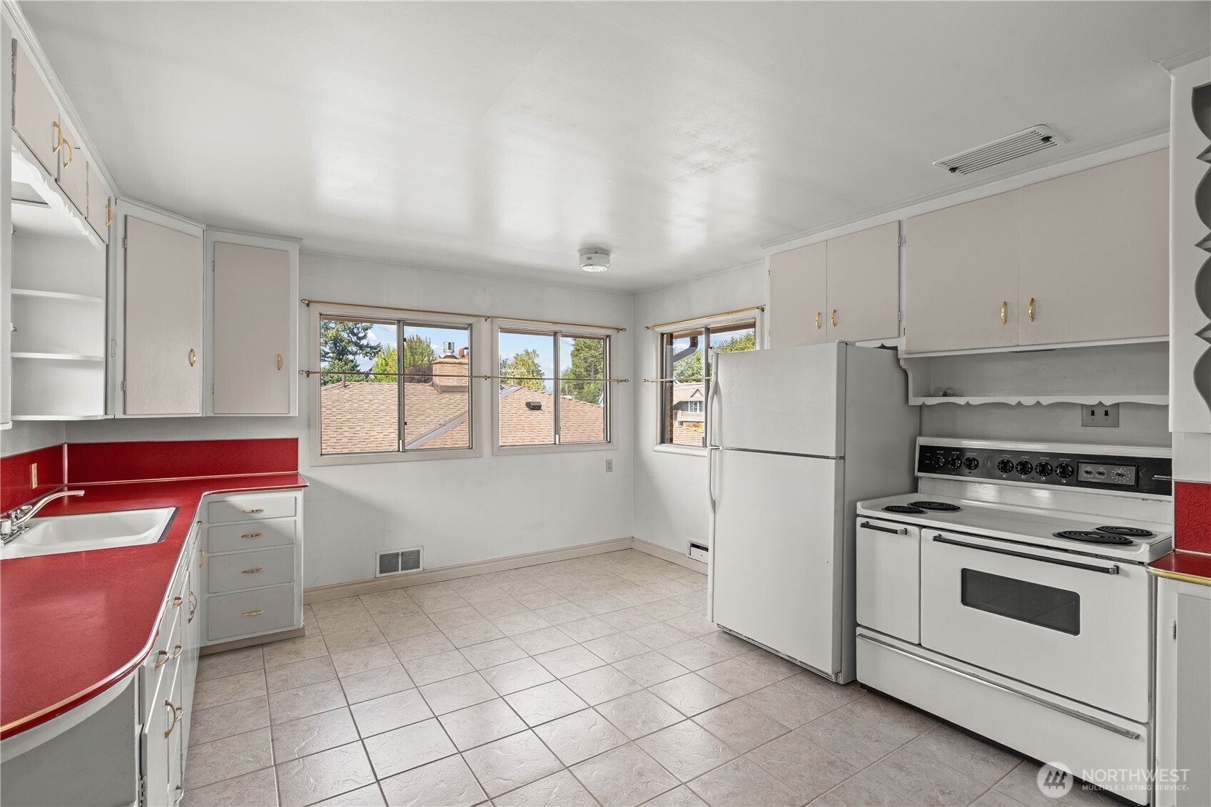 4202 N Cheyenne Street Property Photo 9