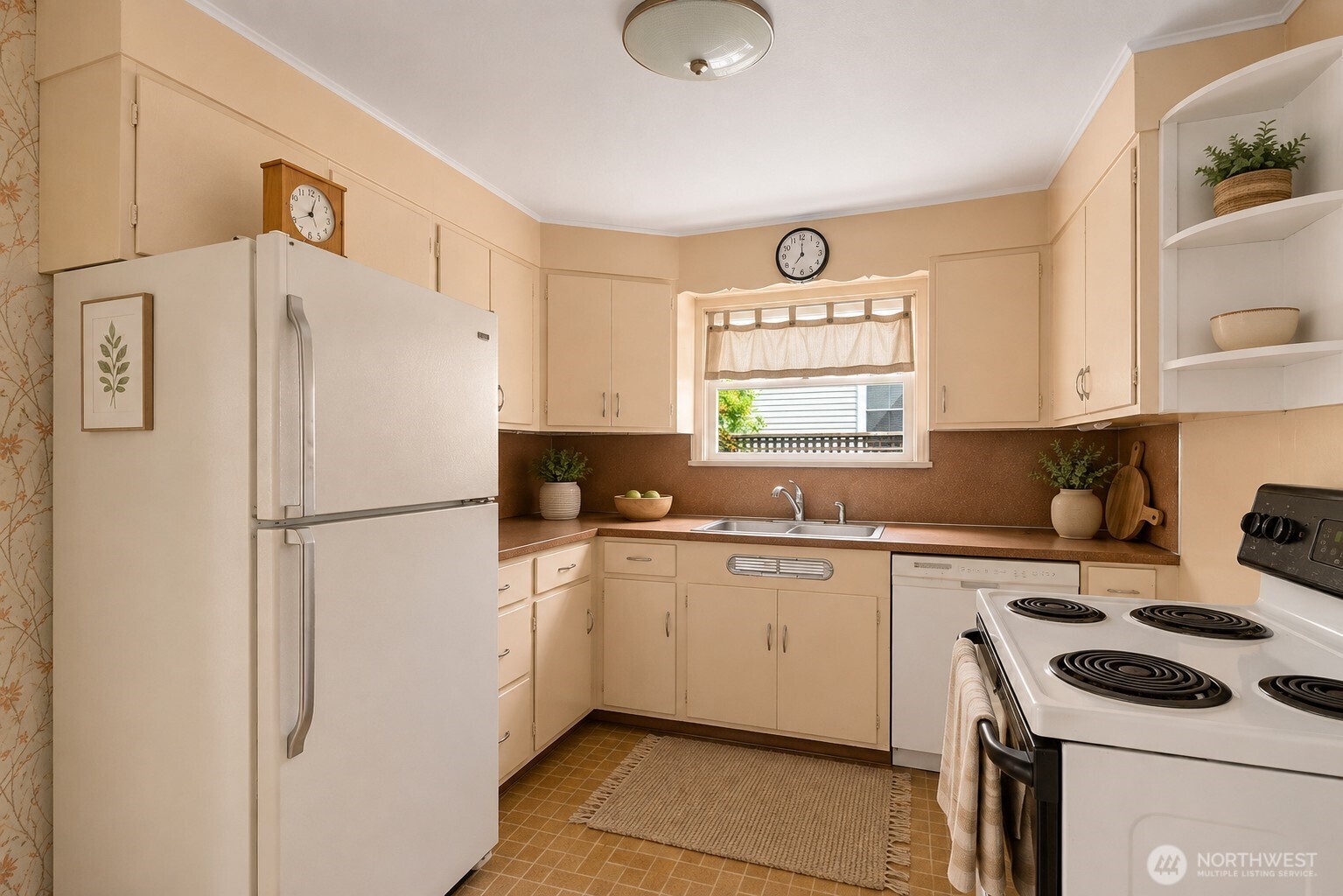 8431 309th Place Property Photo 8