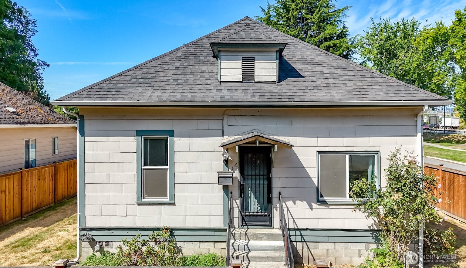 503 5th Avenue Property Photo 2