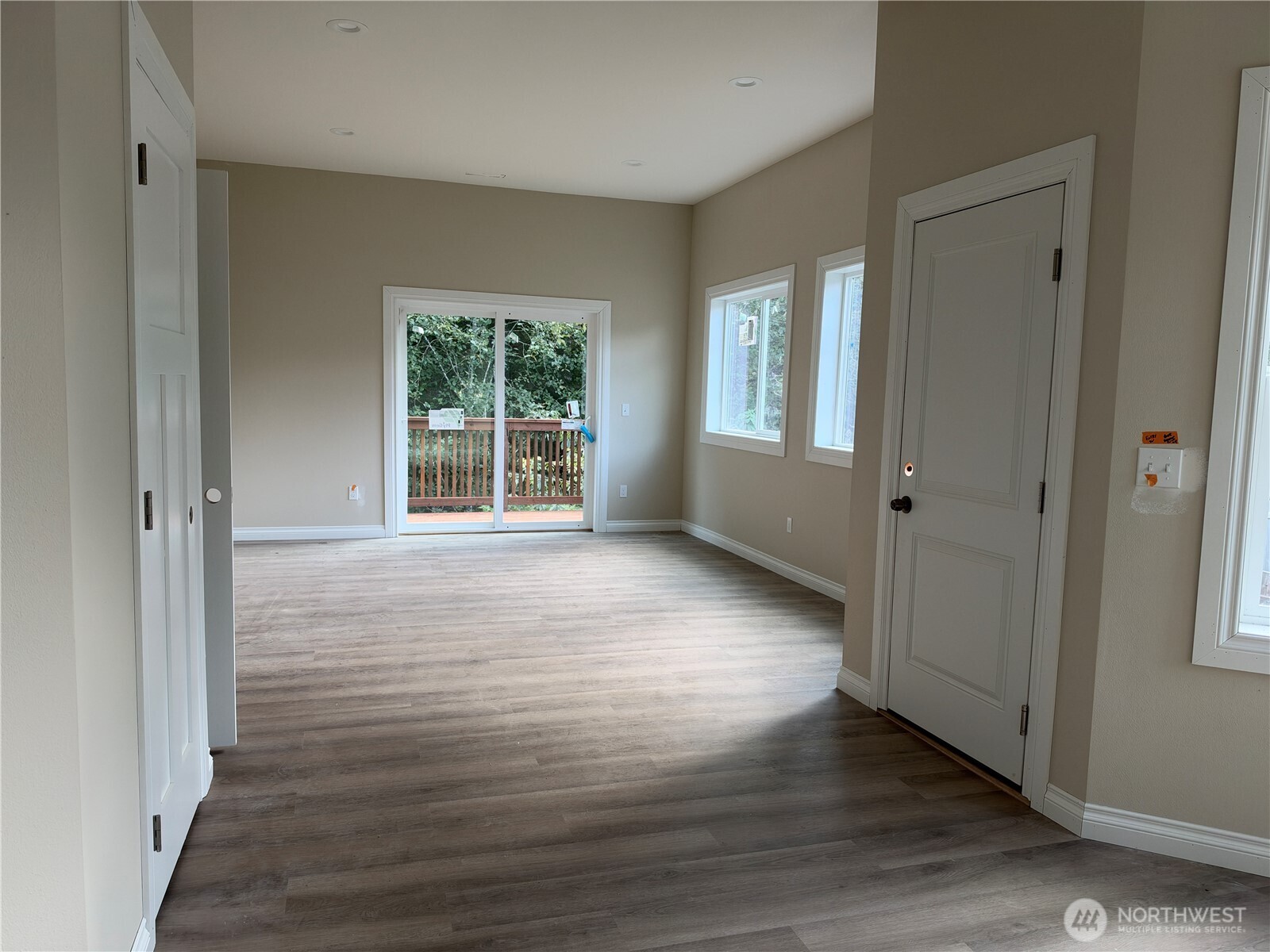 3116 Sanderling Drive Property Photo 8