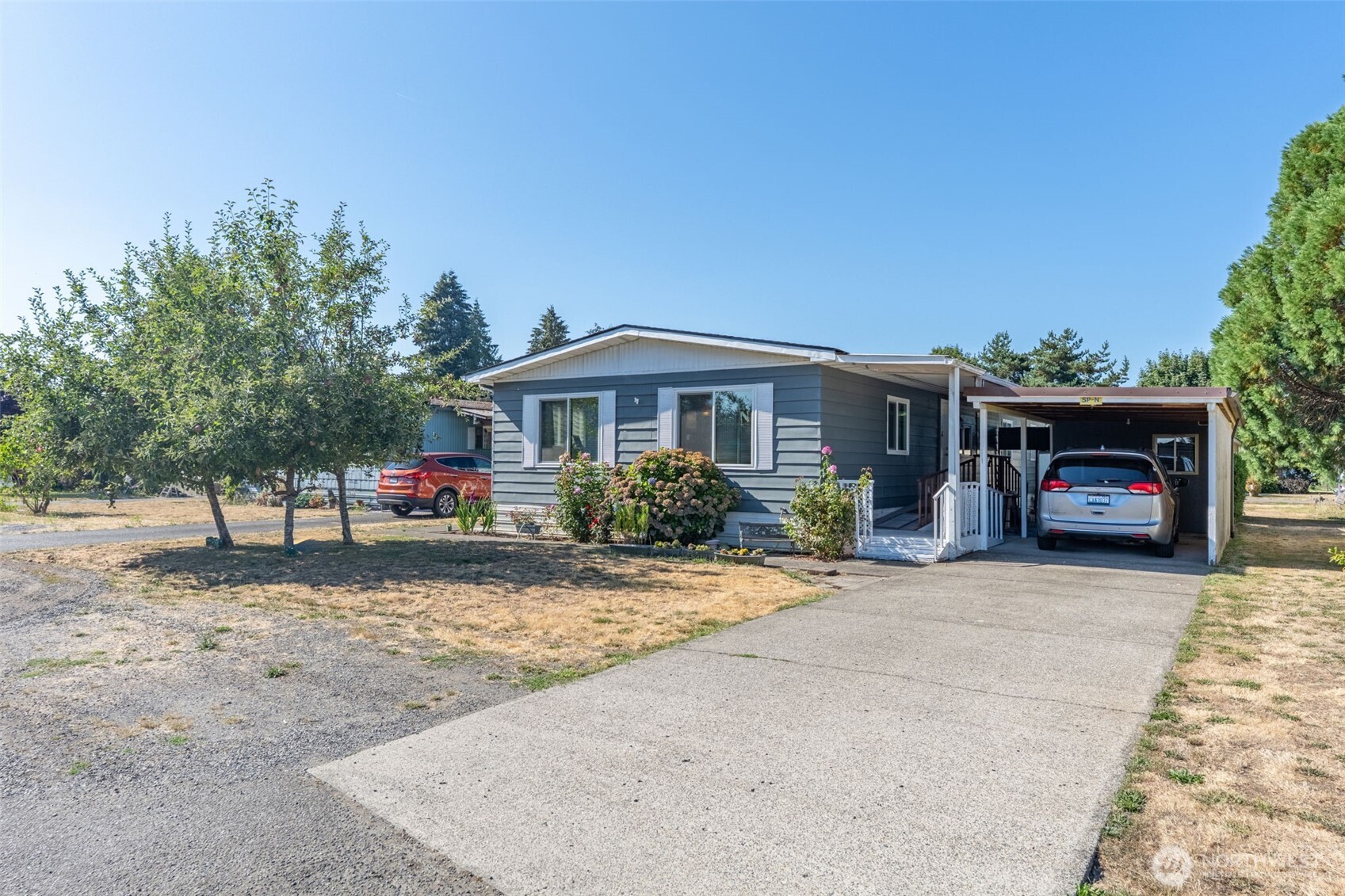 3516 Harrison Avenue N Property Photo 1