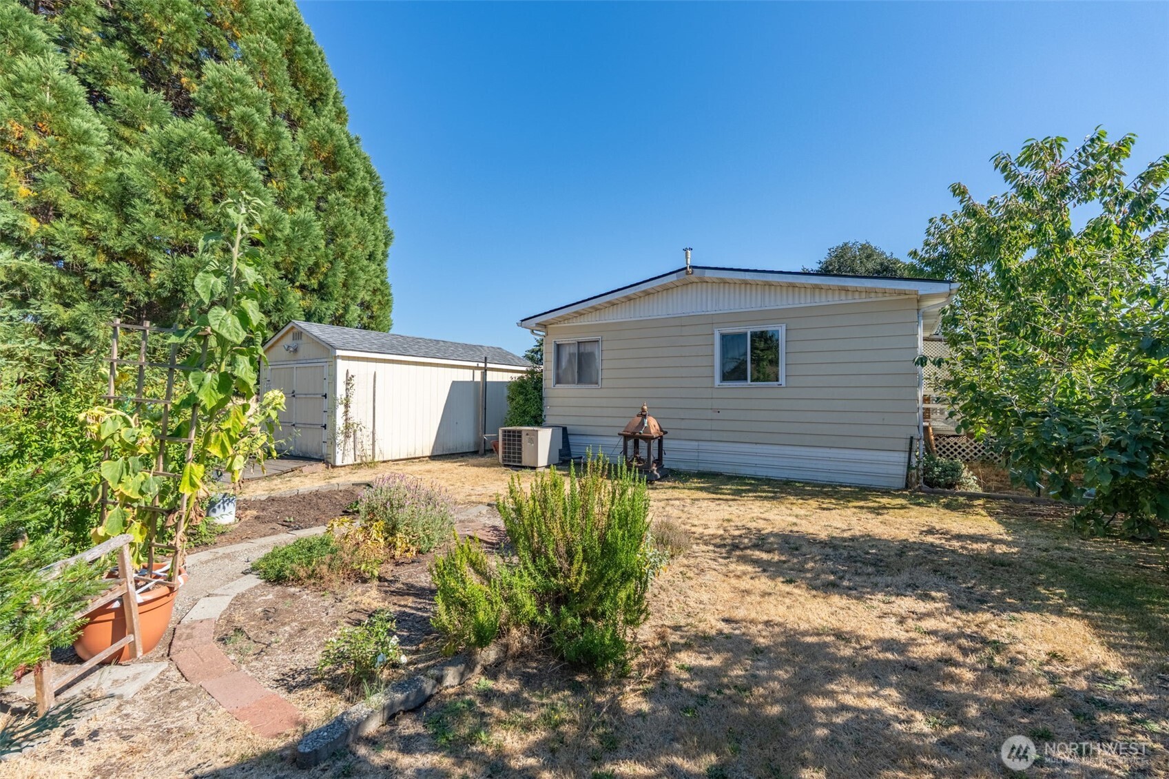 3516 Harrison Avenue N Property Photo 33