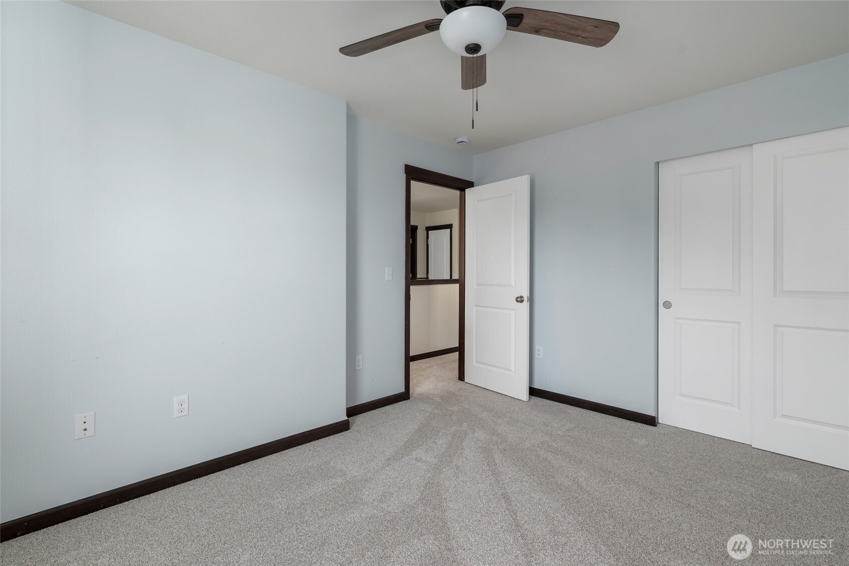 1873 Sw Downfield Way Property Photo 34