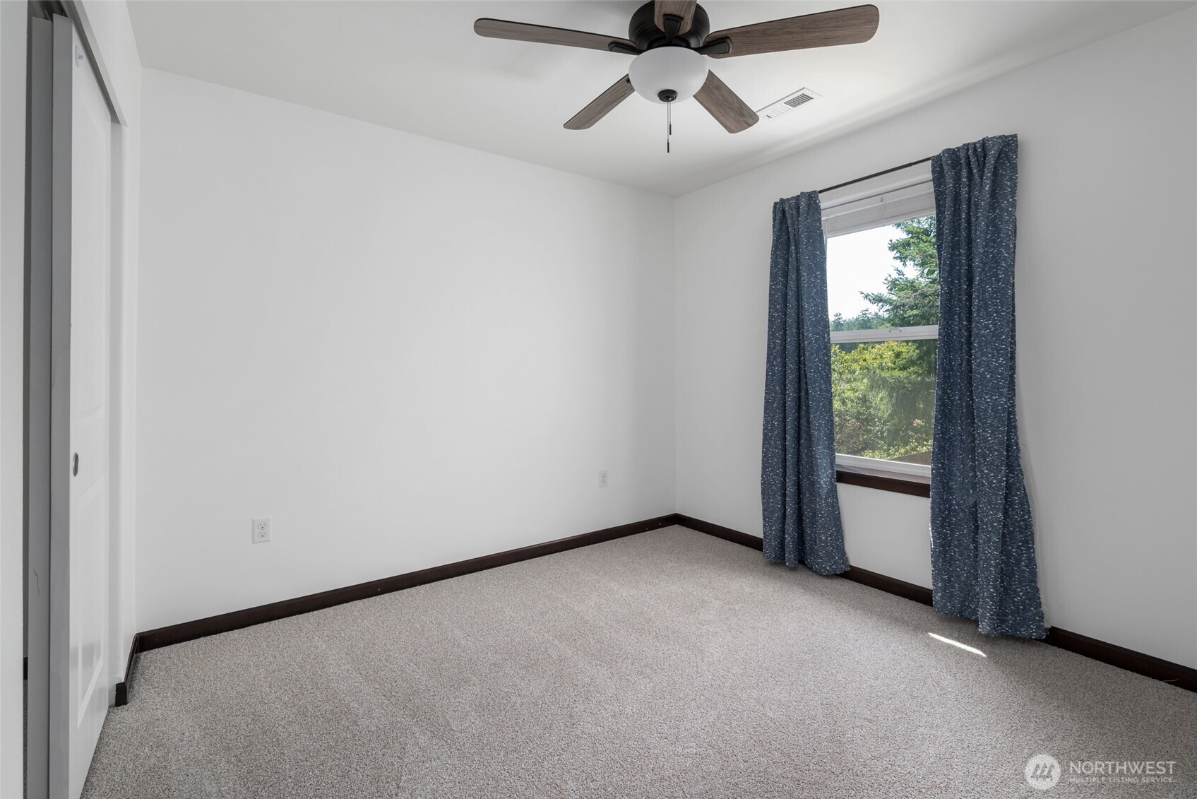 1873 Sw Downfield Way Property Photo 36