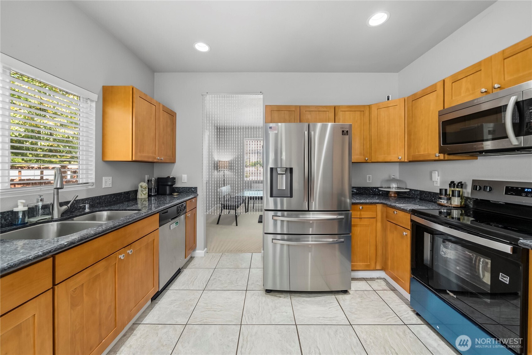 16901 Woodside Drive Property Photo 8