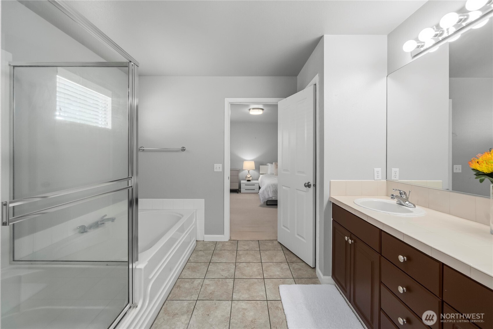 16901 Woodside Drive Property Photo 12