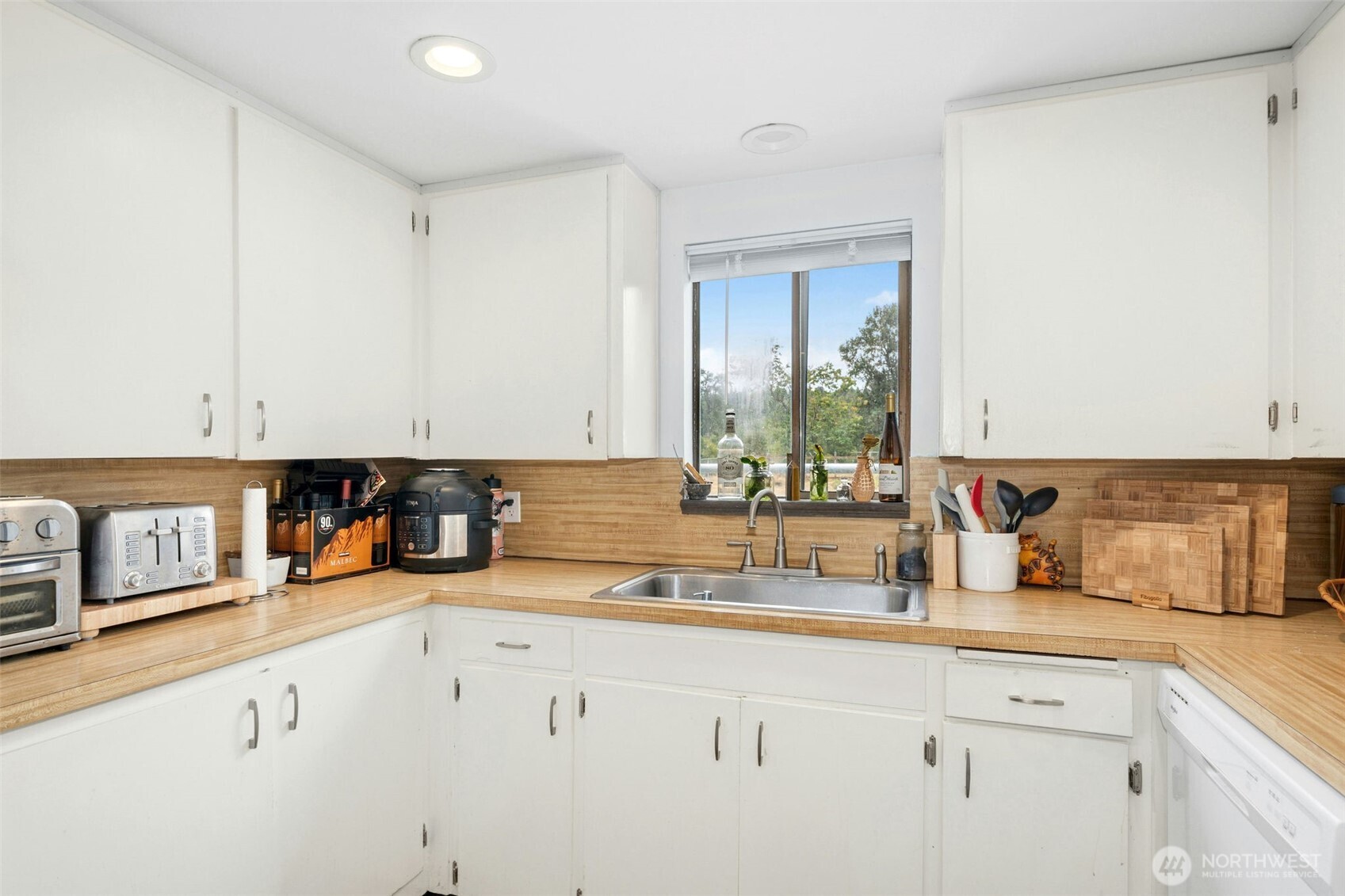 515 1st Street Property Photo 9