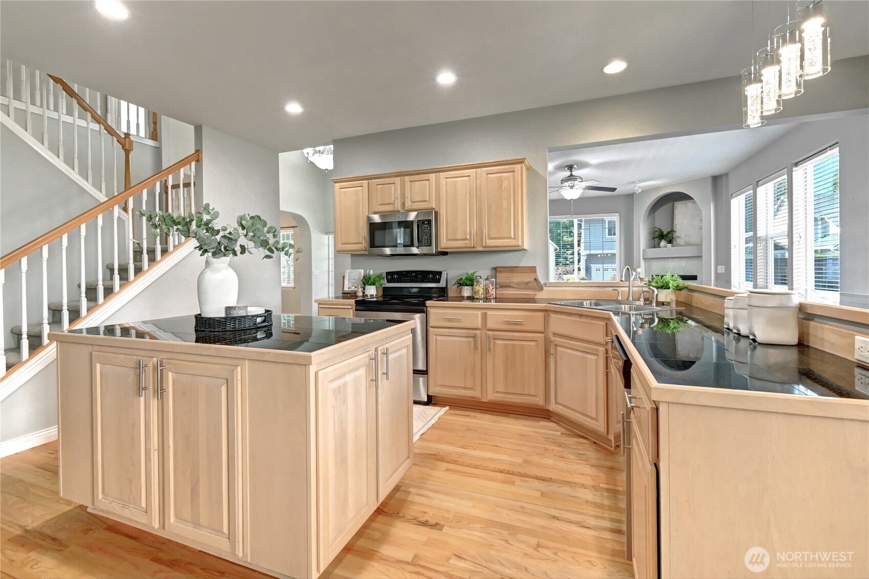 22126 102nd Place Property Photo 8