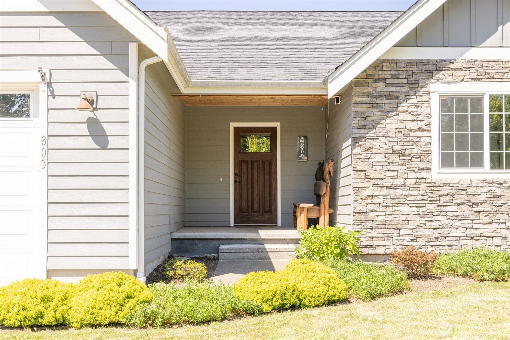 803 Mapleridge Drive Property Photo 1