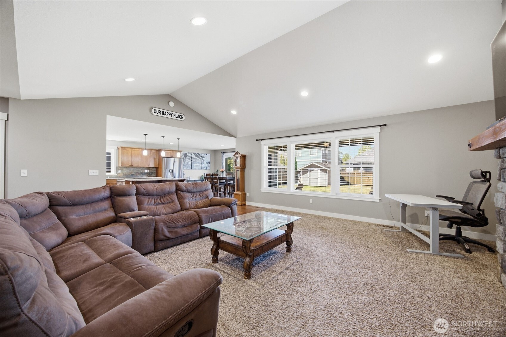 803 Mapleridge Drive Property Photo 6