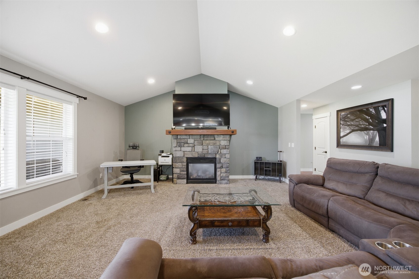 803 Mapleridge Drive Property Photo 7
