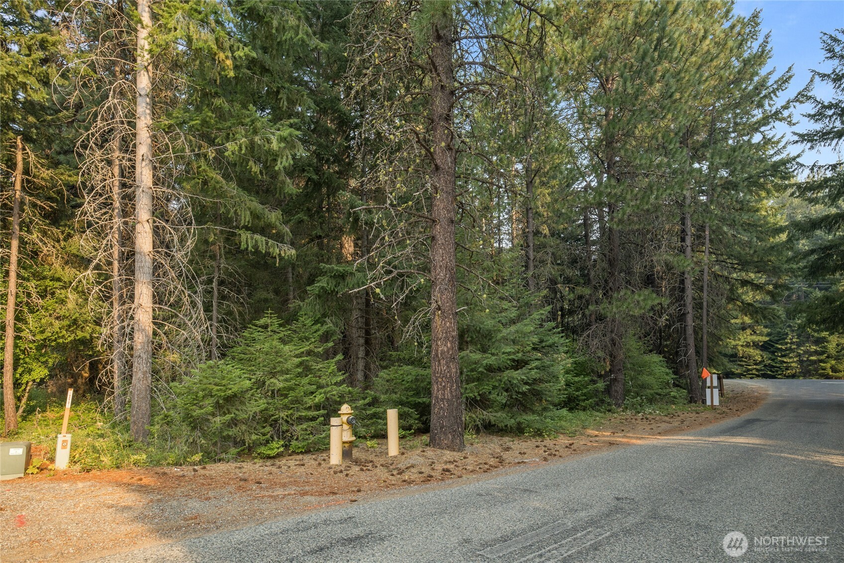 2 Oakmont Property Photo 1