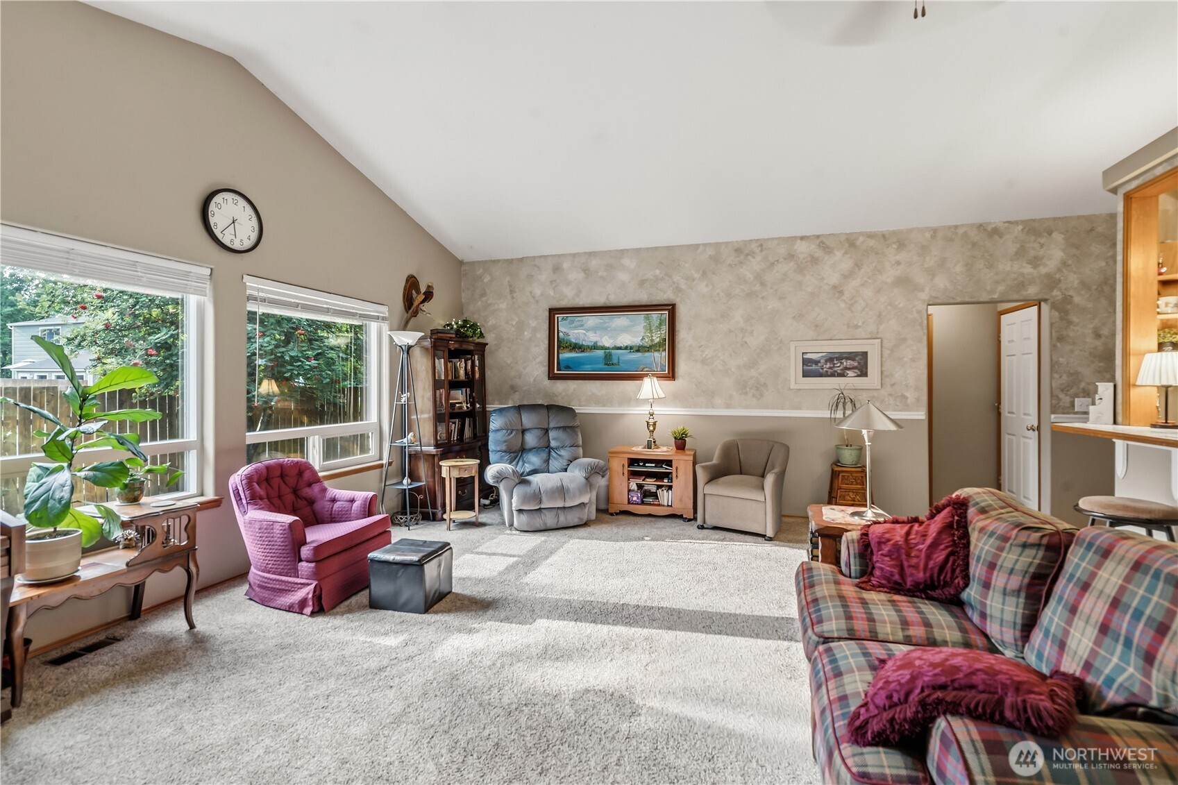 12 S Charles Street Property Photo 14