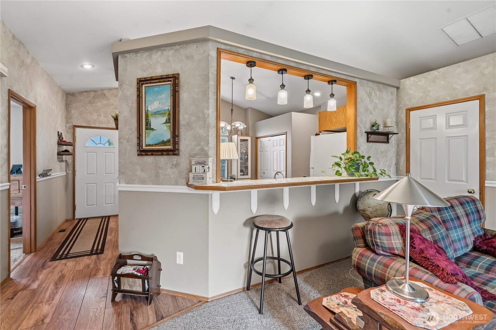 12 S Charles Street Property Photo 15