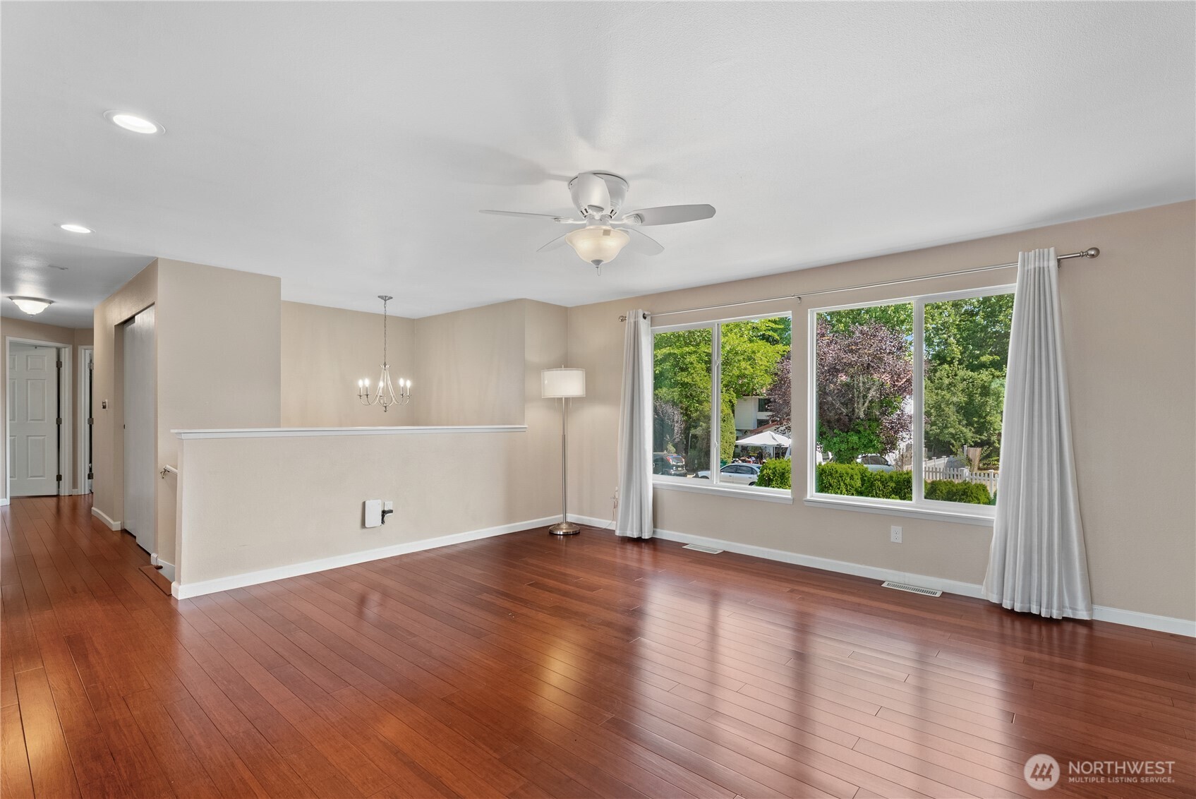 1665 Monroe Court Property Photo 3