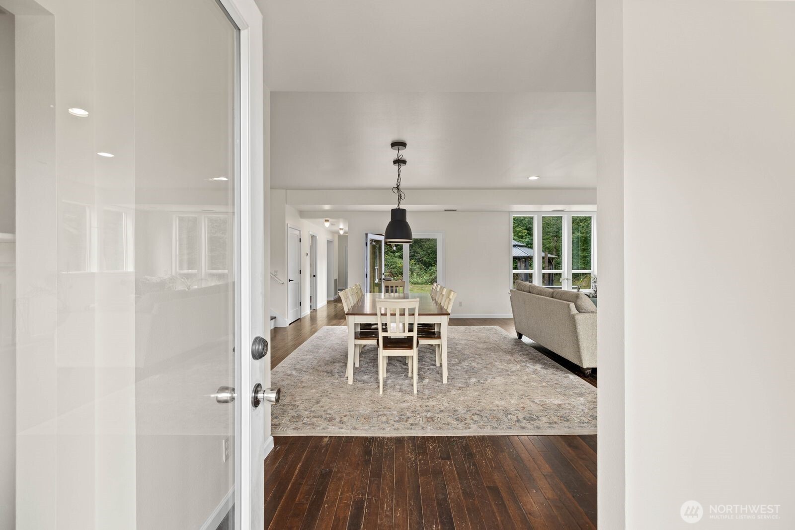 13724 Whites Road Property Photo 5