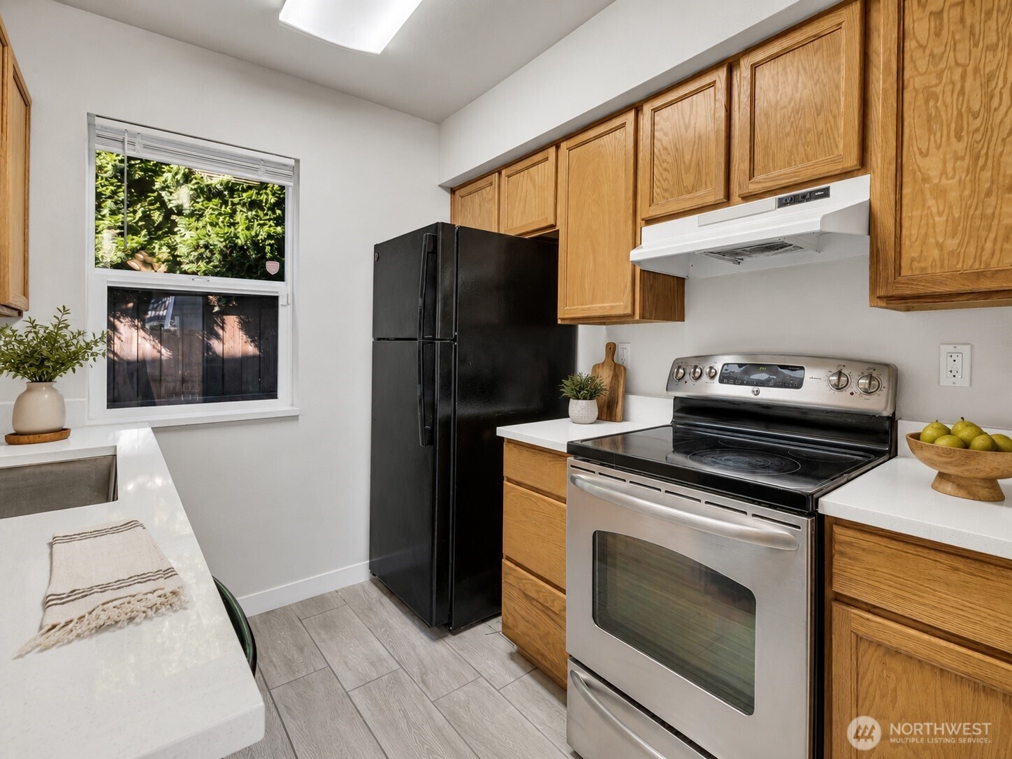 1939 I Street C Property Photo 8