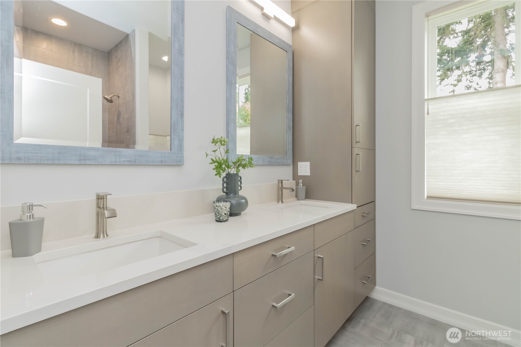 6529 Shady Lane A,b,d Property Photo 11