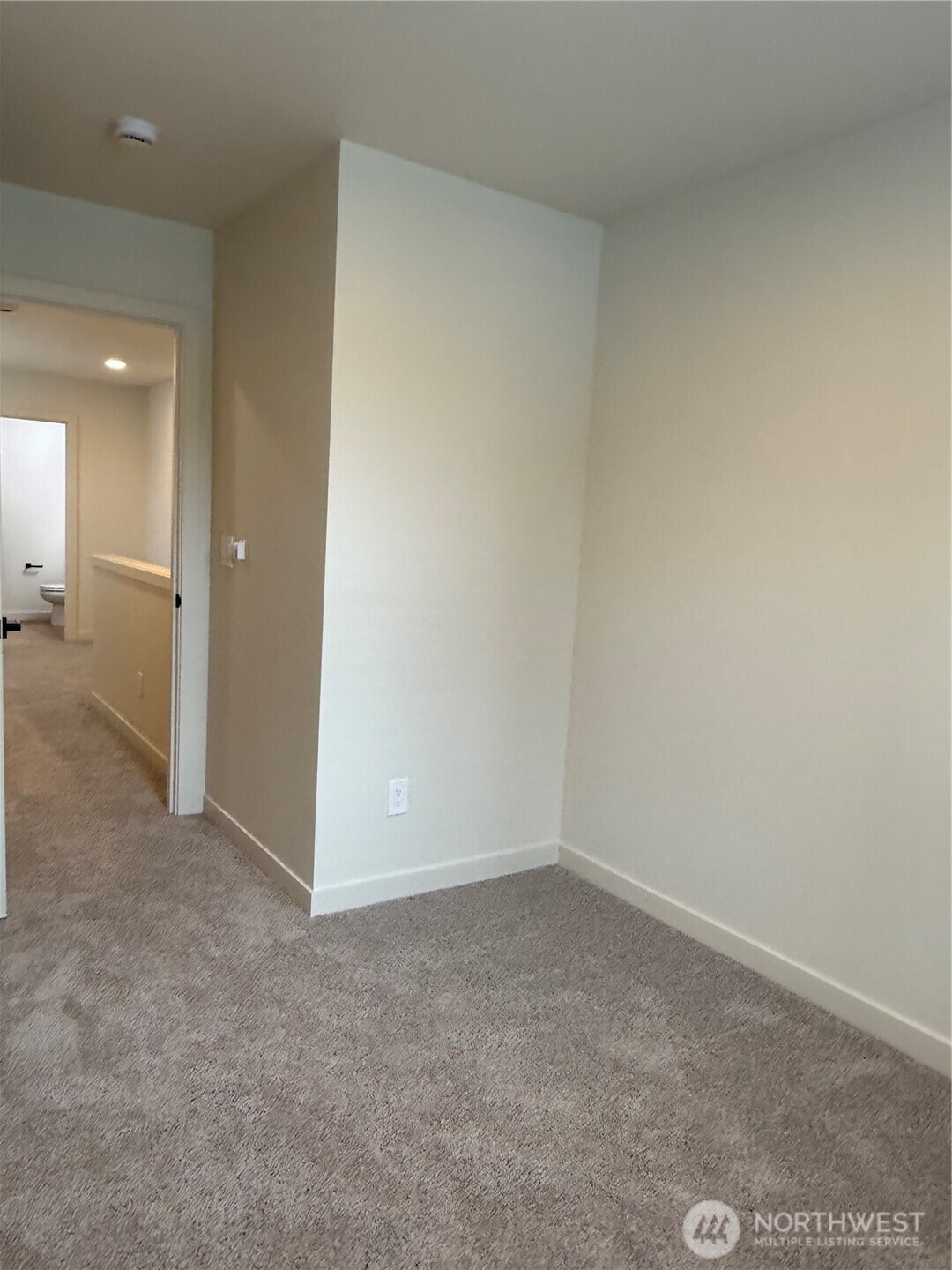 202 S Alder Avenue A Property Photo 19