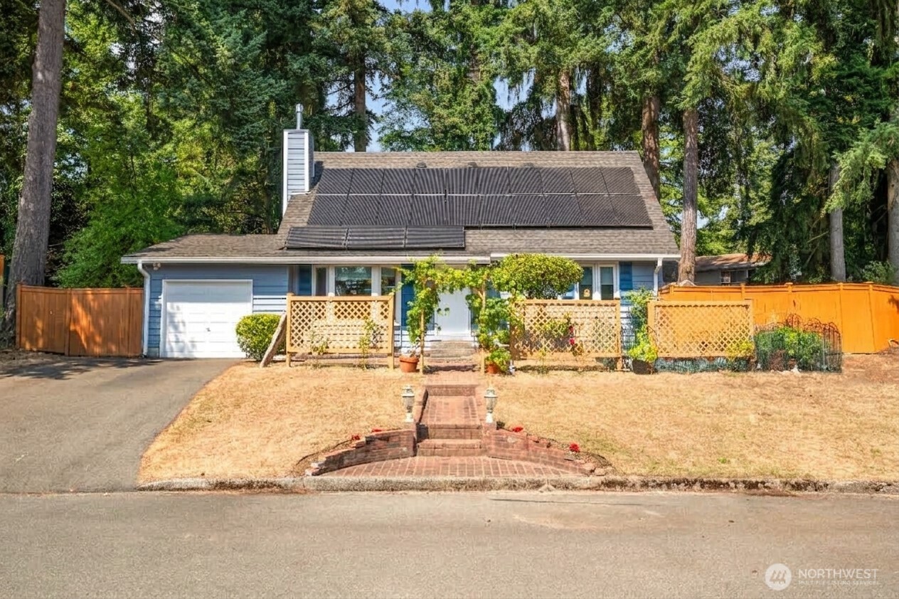 12086 NE 137th Court Property Photo 1