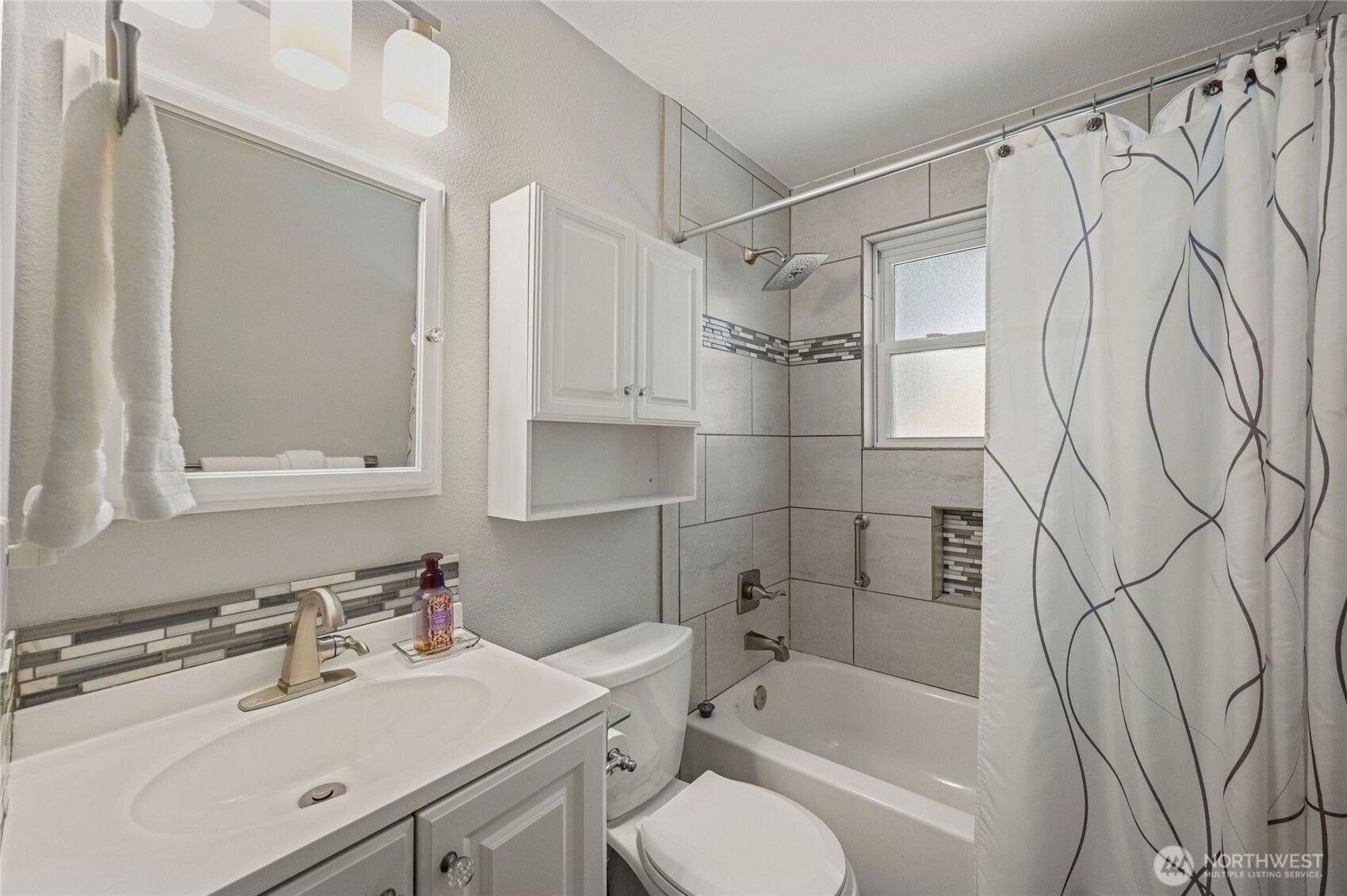 12086 Ne 137th Court Property Photo 17