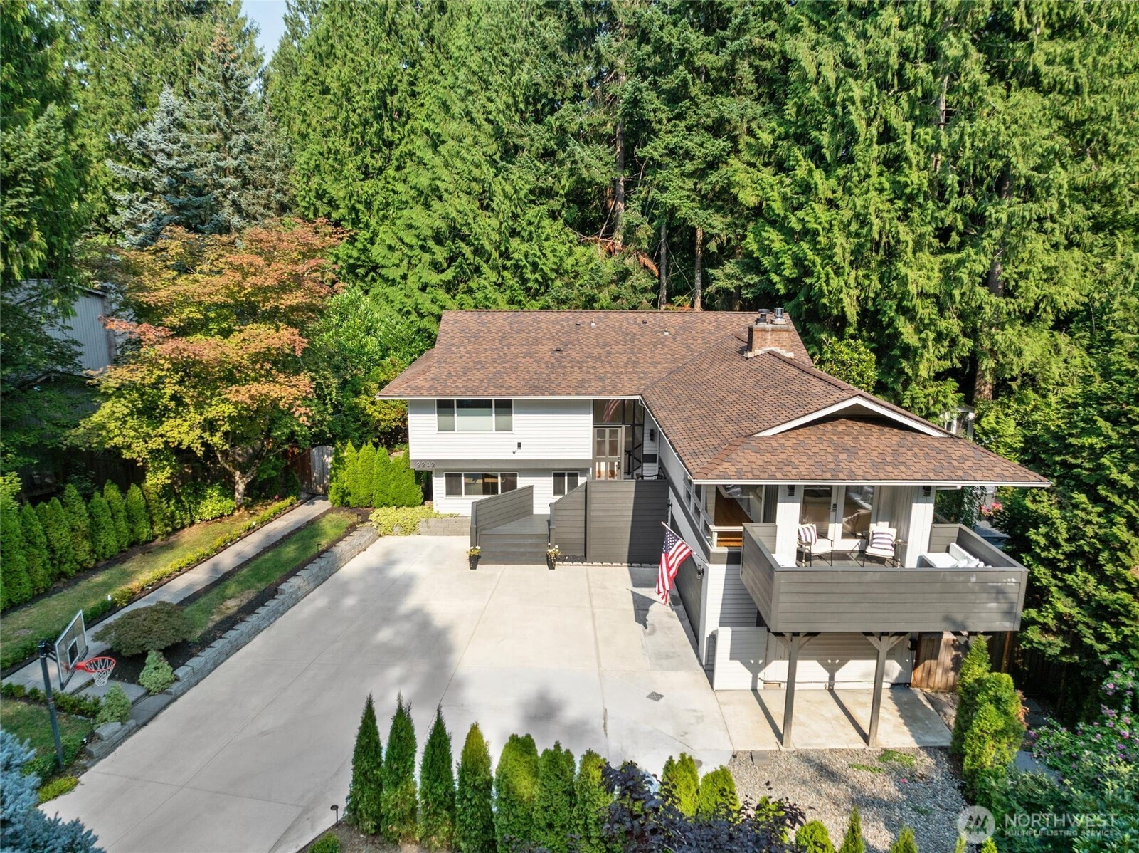 2202 Sahalee Drive Property Photo 1