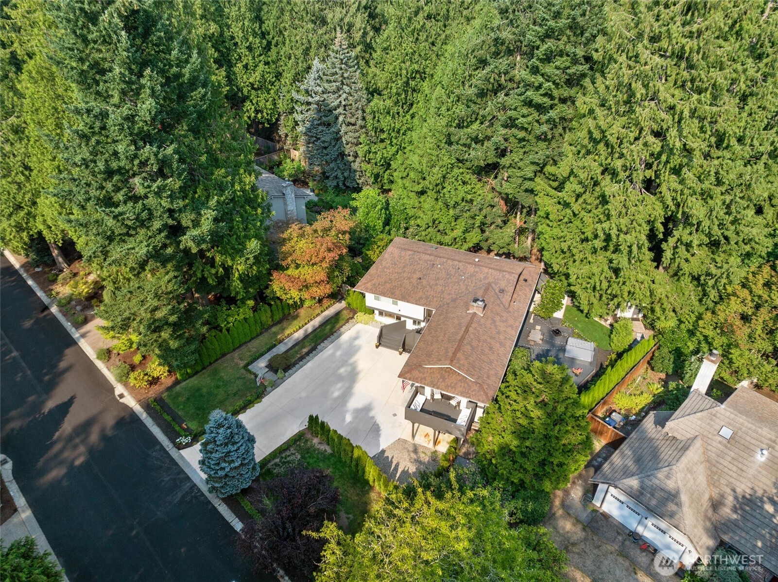 2202 Sahalee Drive Property Photo 37