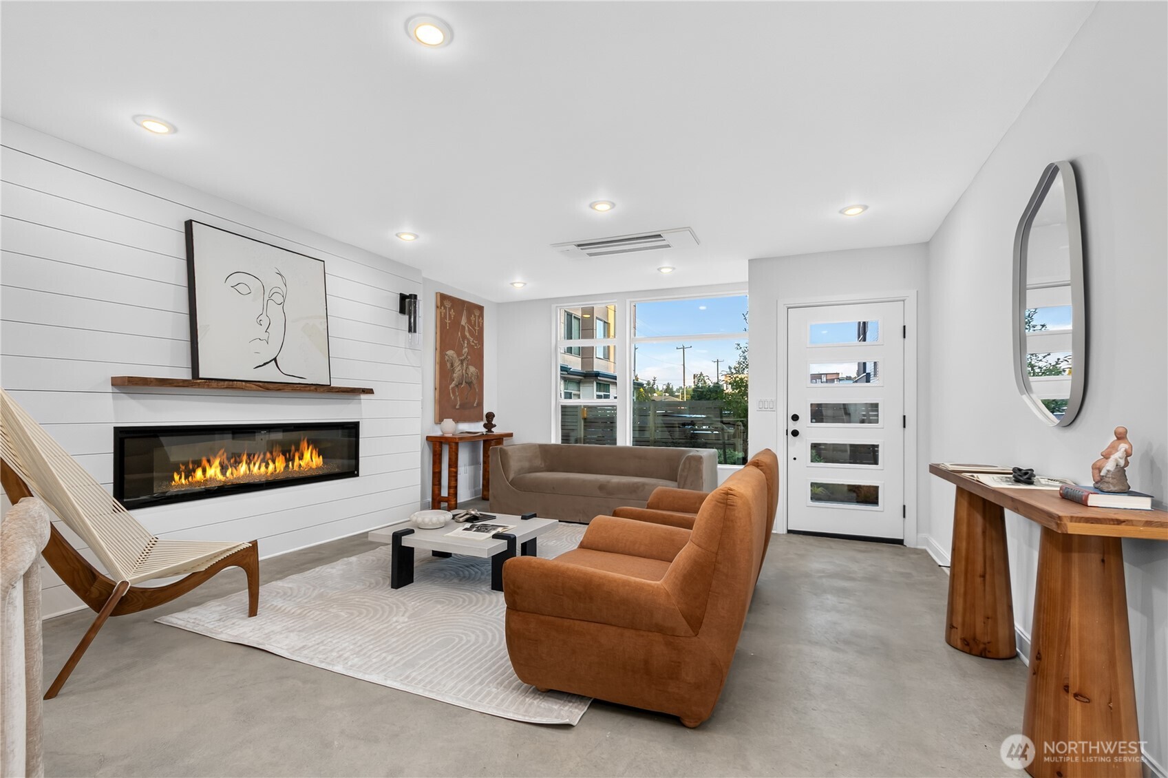 5011 Fauntleroy Way Unit A Property Photo 4