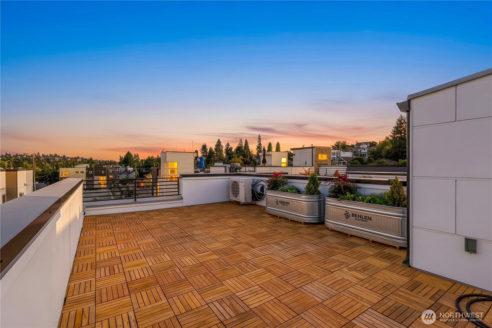 5011 Fauntleroy Way Unit A Property Photo 17